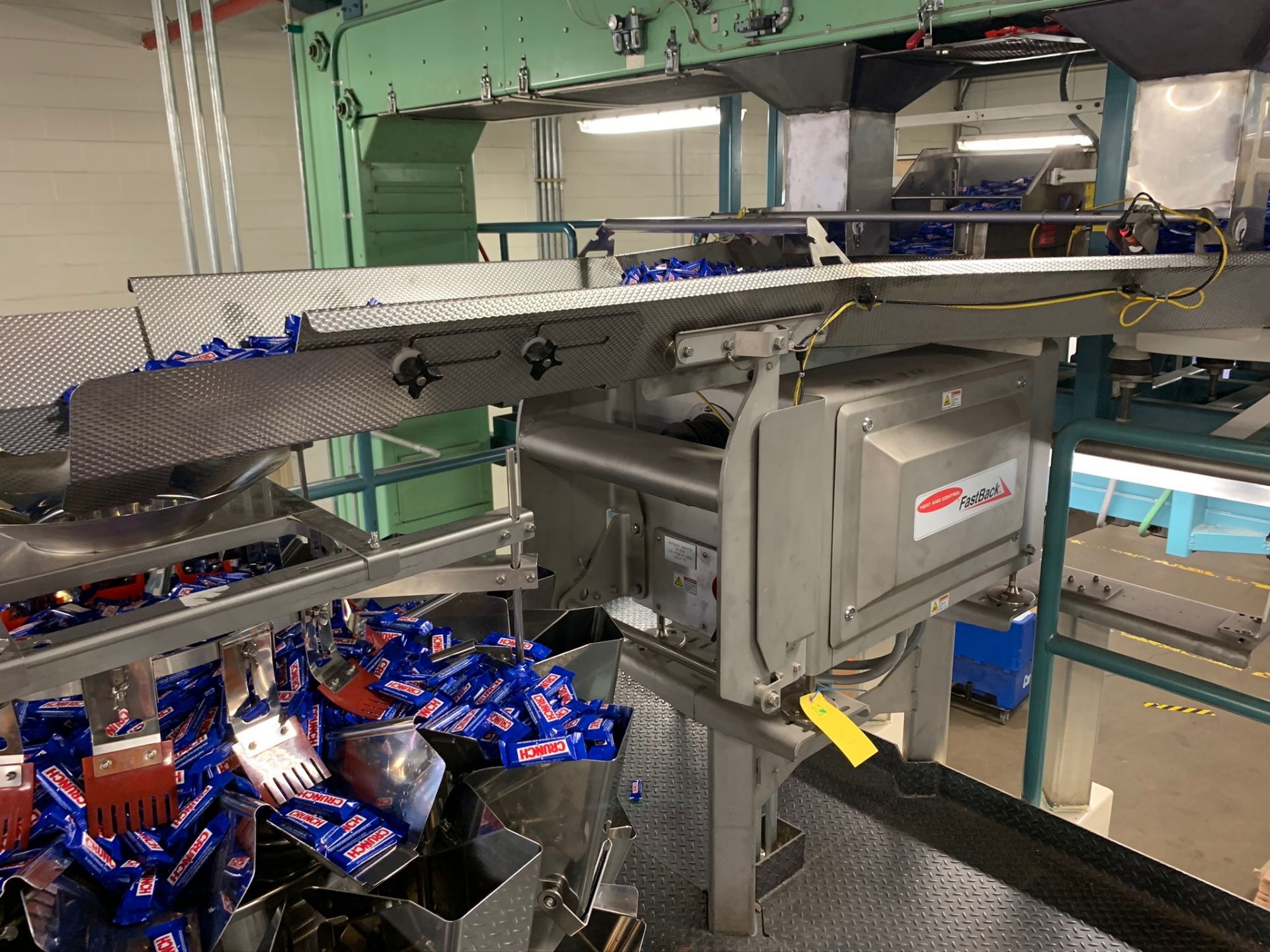 (Located in Burlington WI) Heat and Control Fastback Conveyor Model CV-FB-260E. RIGGING FEE: $3000