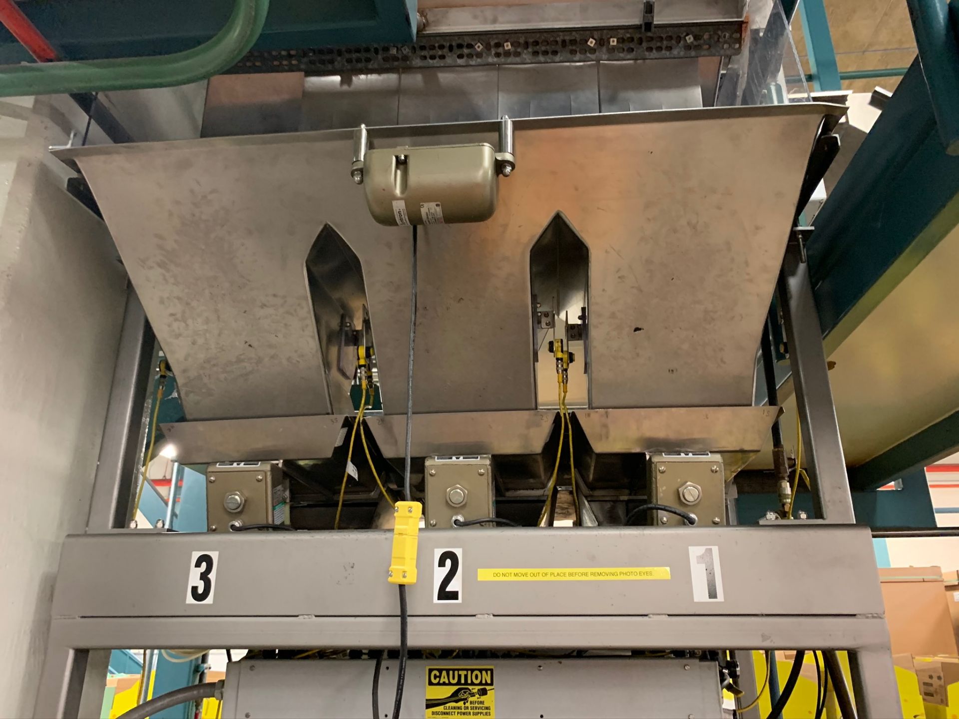 (Located in Burlington WI) Weigh Right Automatic Scale 3 Lane Bulk Packer. RIGGING FEE: $2000 - Image 3 of 6