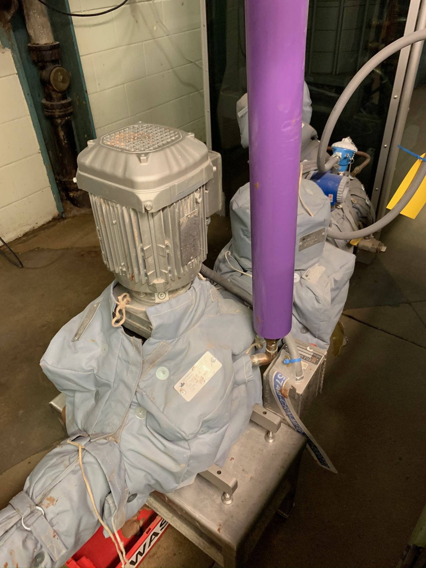 (Located in Burlington WI) Pump Unit. RIGGING FEE: $2000 - Image 2 of 3