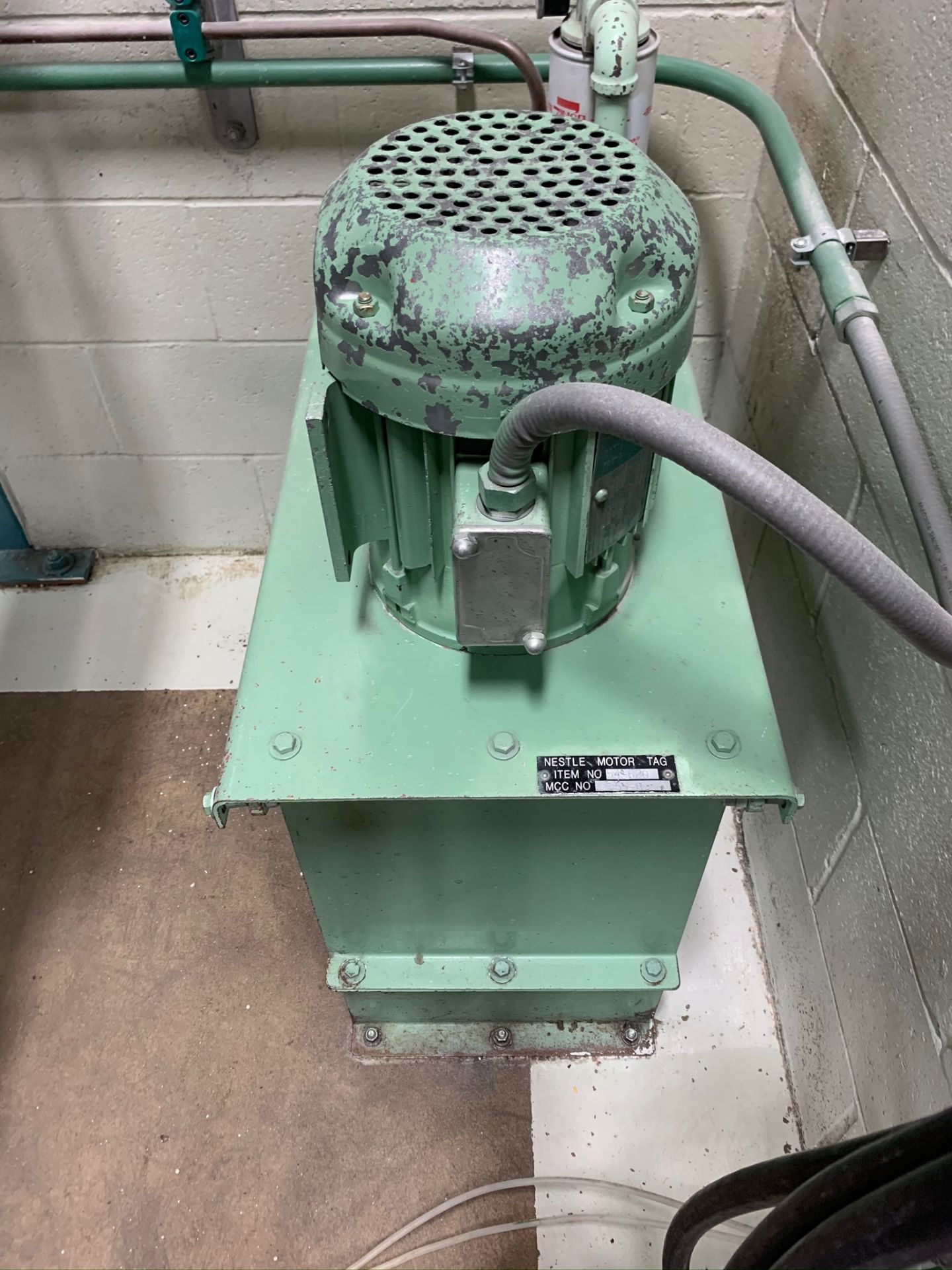 (Located in Burlington WI) Commercial Hydraulic Tote Dump With Hydraulic Pack. RIGGING FEE: $3300 - Image 3 of 3