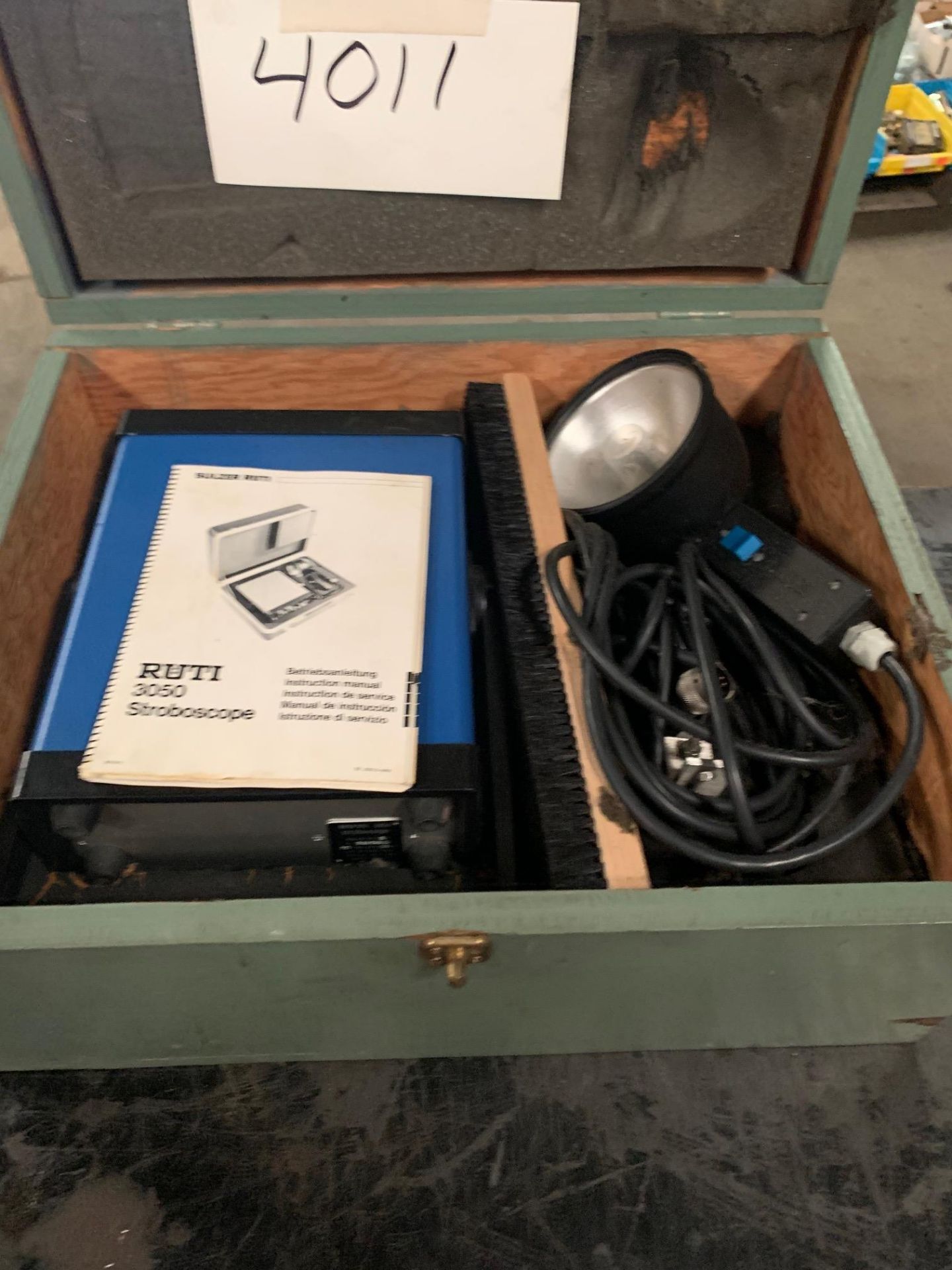 Ruti Stroboscope Model 3050 / Serial 3687482, Rigging Fee: $25 - Image 3 of 7