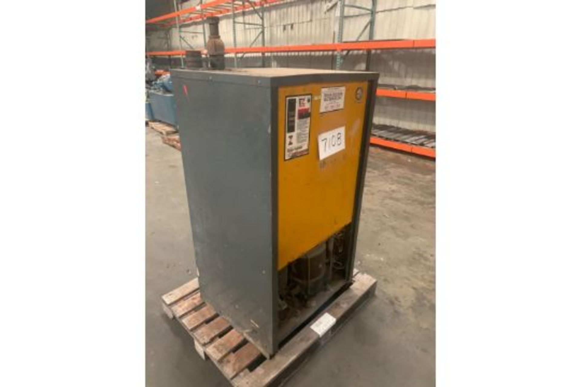 Zelda Air Dryer compressor model 250H se 16237 volt 460 , Rigging Fee: $50 - Image 2 of 6