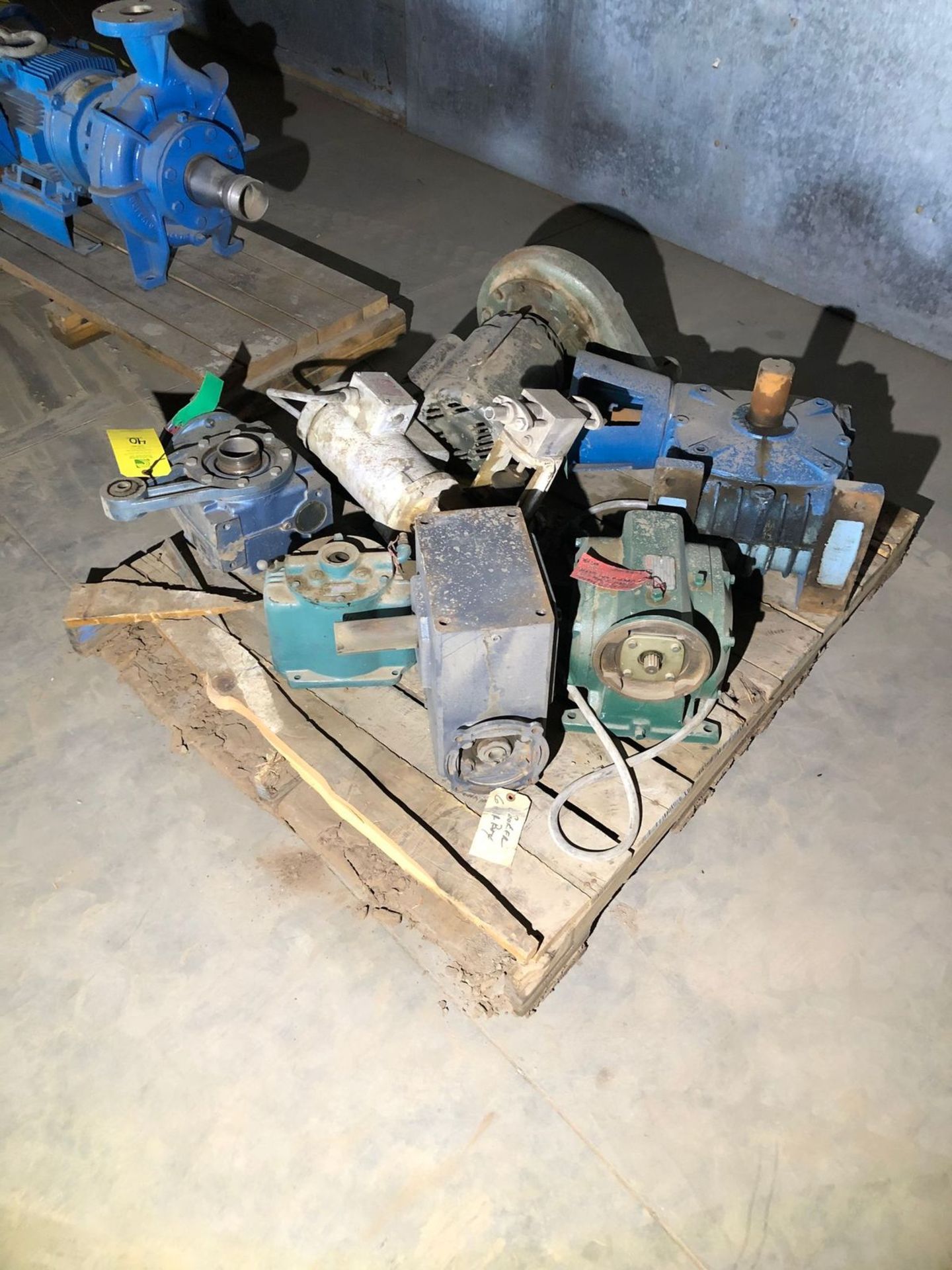 Pallet of Motors & Pumps, Including Reliance - Image 6 of 8