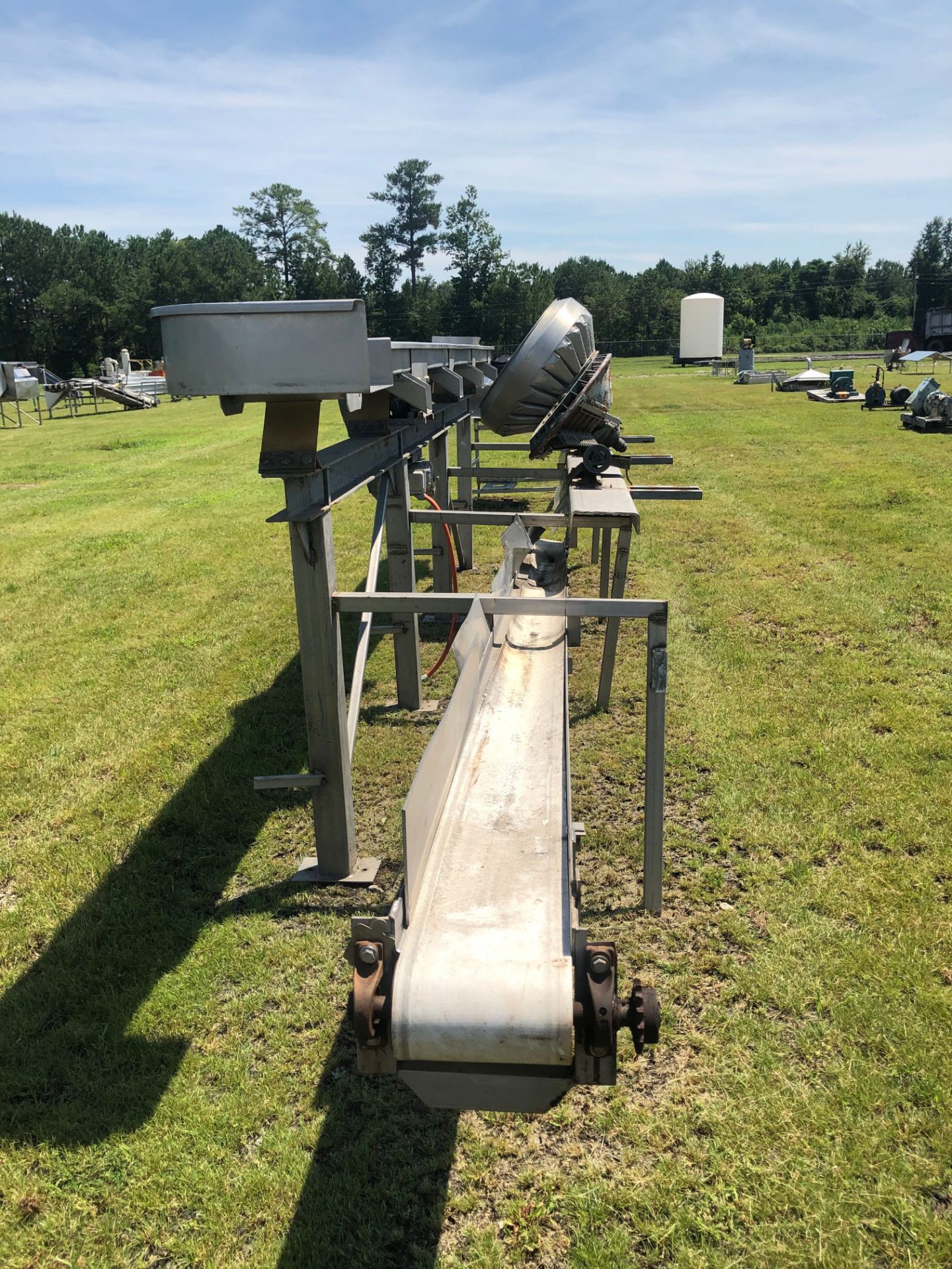 Vibratory Conveyor Into Grinders Rigging Price: $300 - Image 3 of 5