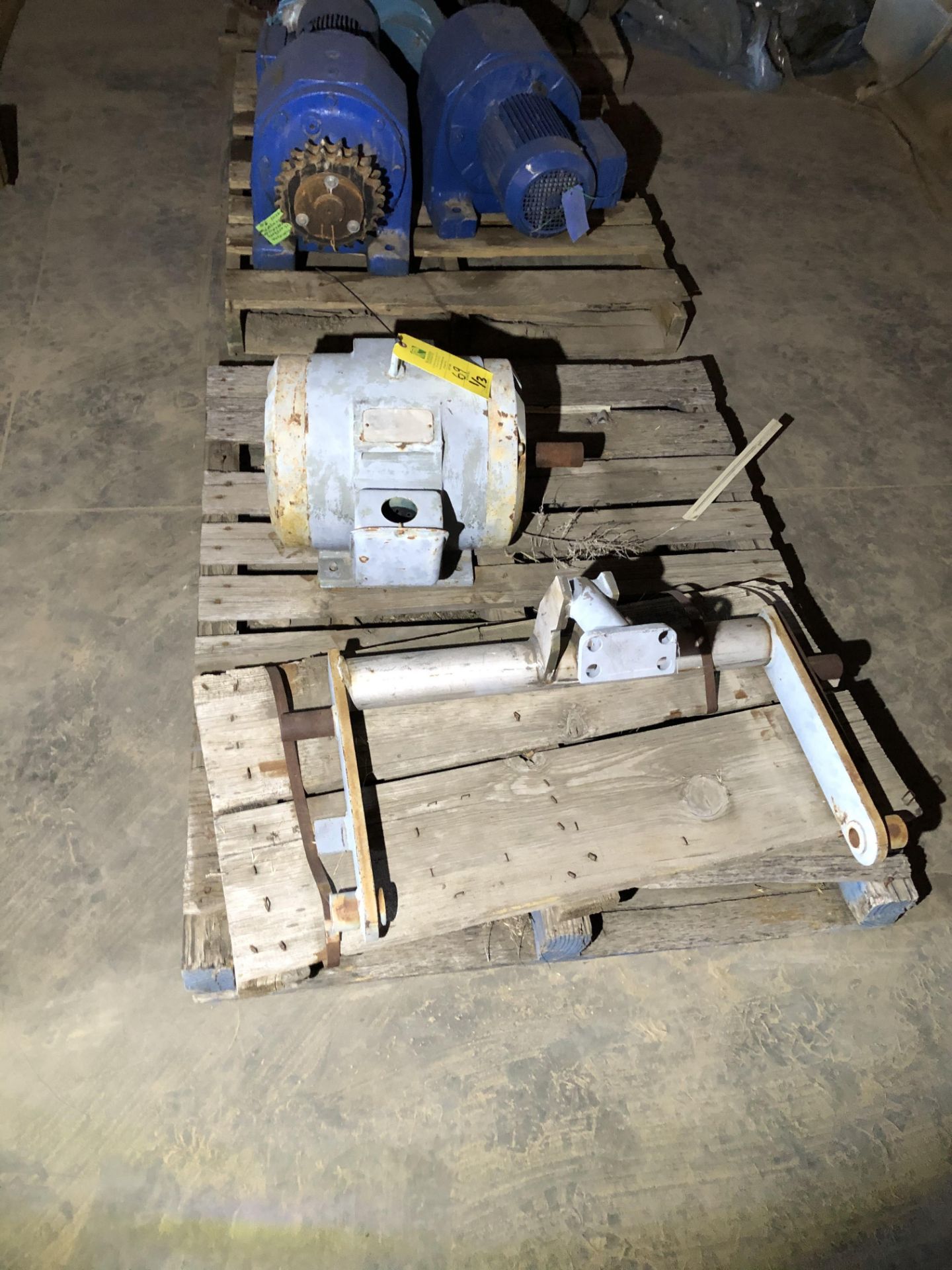 (3) Pallets of Spare Motors - Image 2 of 8