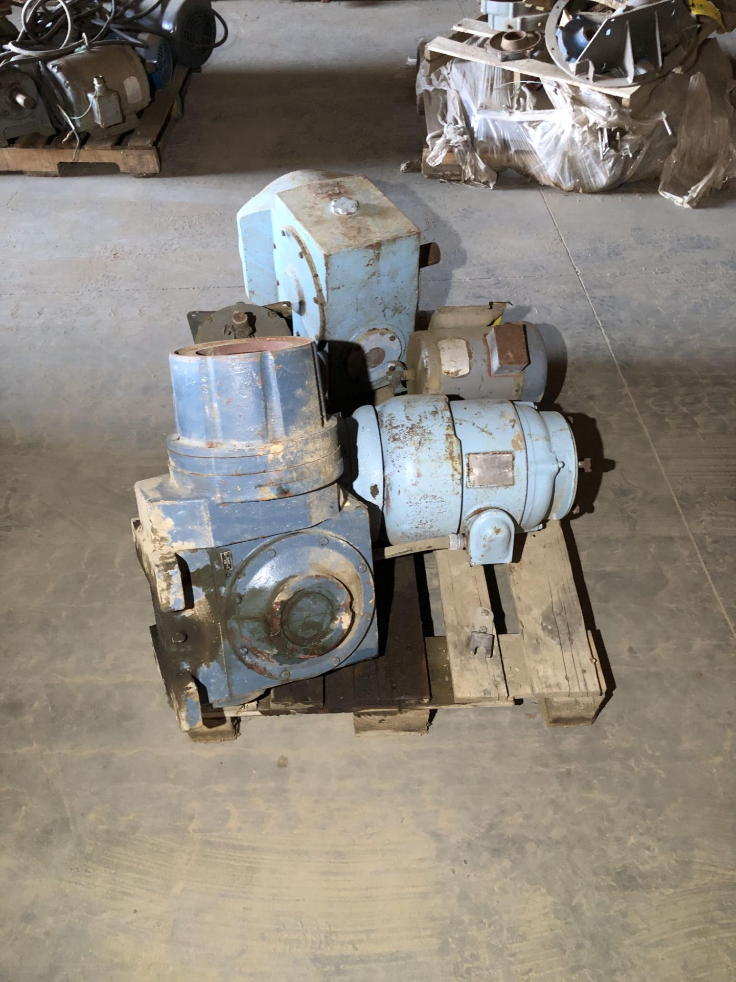 Pallet of Misc. Motors & Pumps - Image 3 of 5