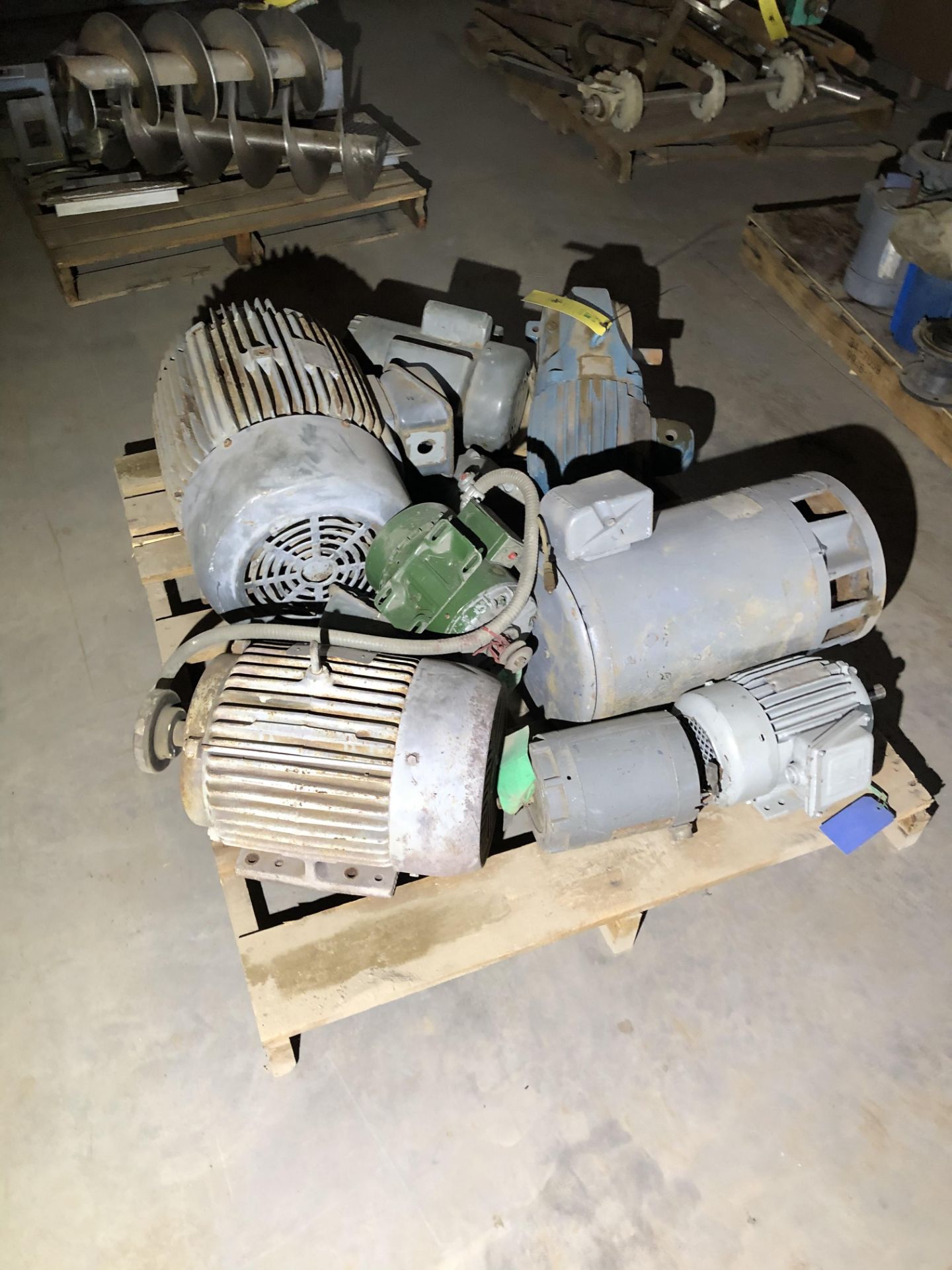 Pallet of Motors & Pumps, Including US Eletrical & Mitsubishi Motors - Image 2 of 5