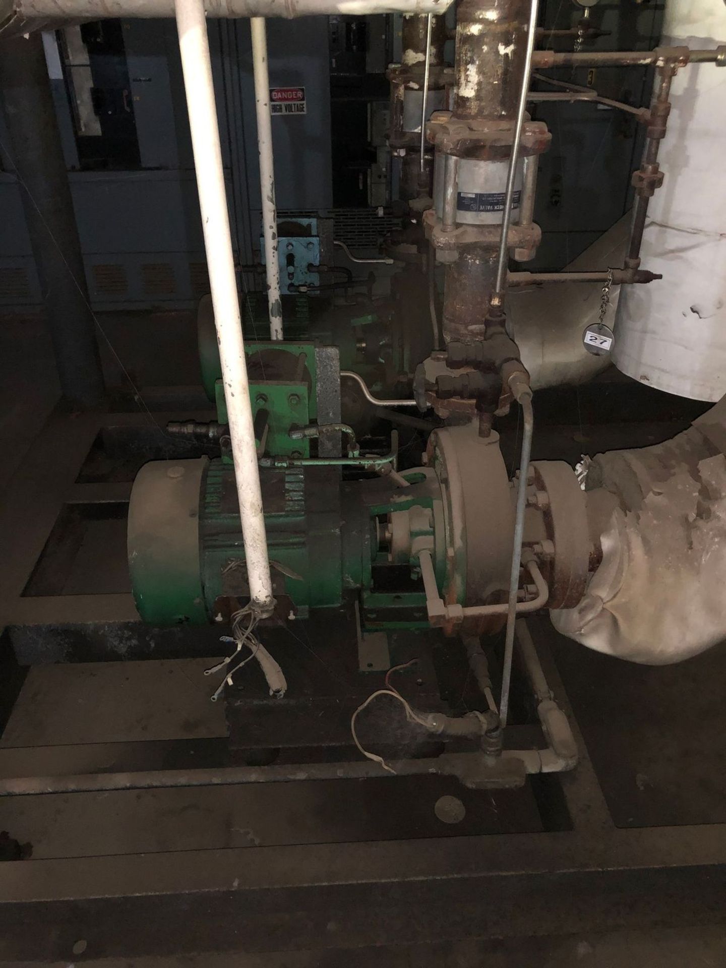 Accumulator Tank & Pump - Image 13 of 20