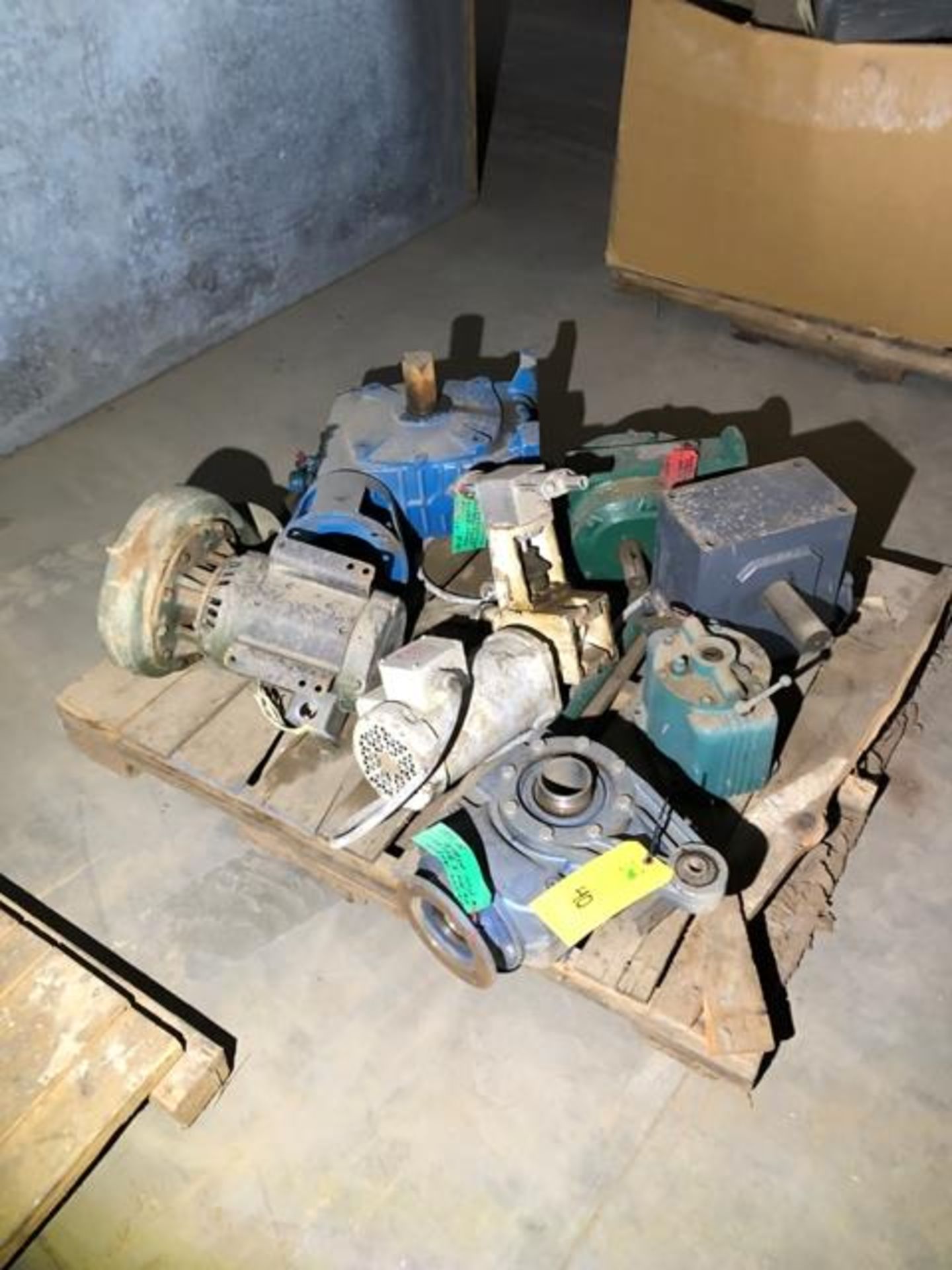Pallet of Motors & Pumps, Including Reliance - Image 2 of 8