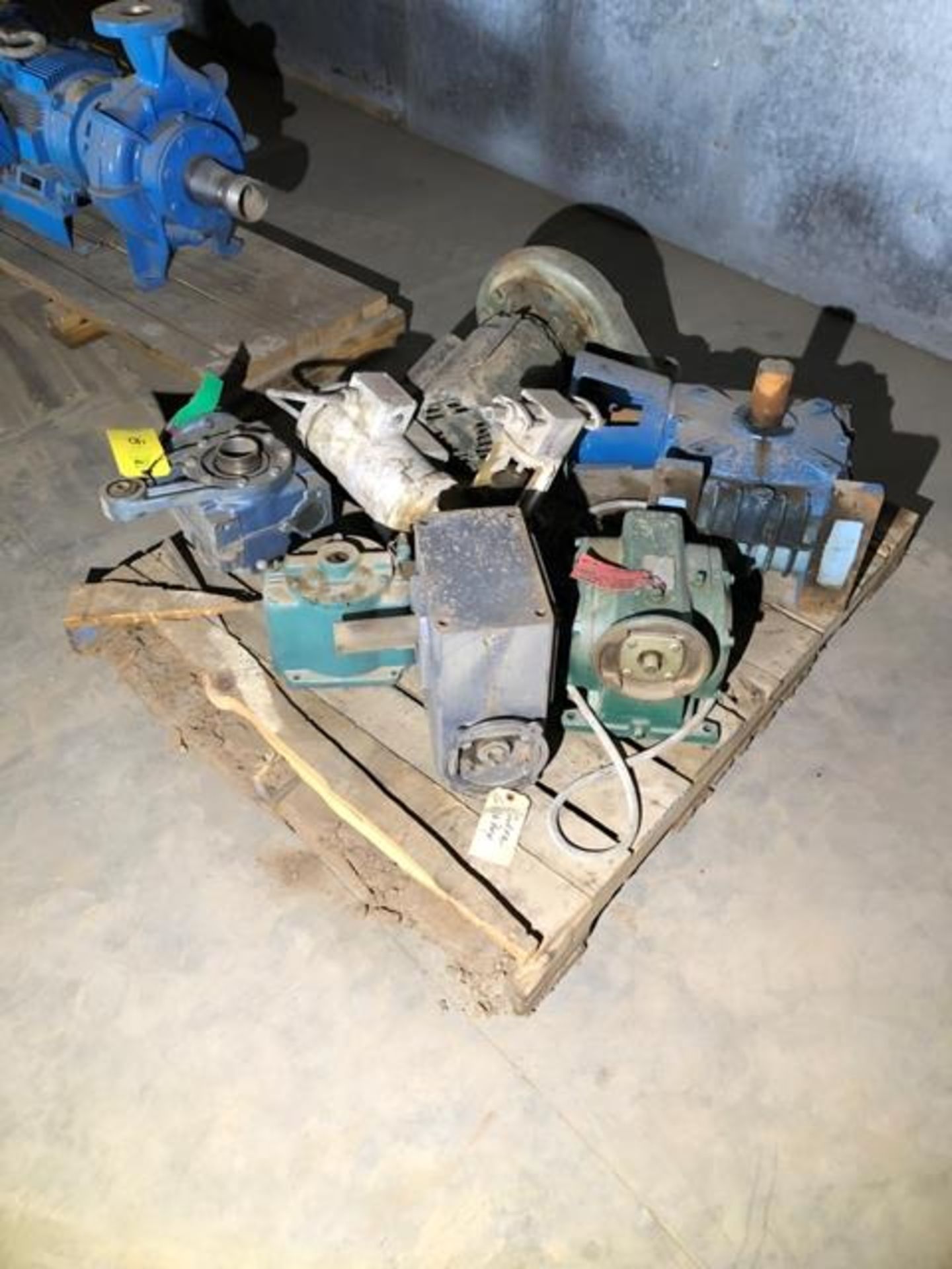 Pallet of Motors & Pumps, Including Reliance - Image 3 of 8