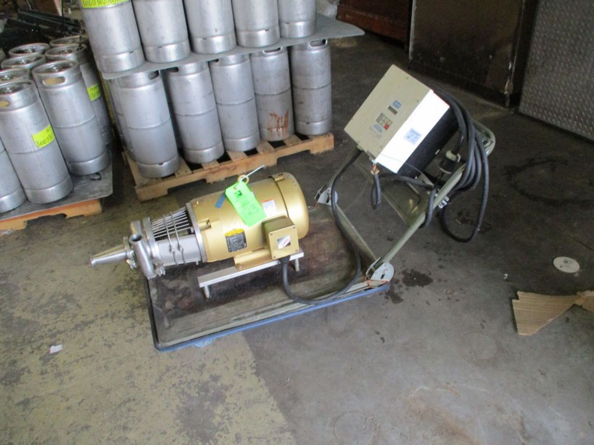 Beer pump cart with Leason VFD controller, 7.5 hp motor, 208/230/460 vac, 3520 rpm ***Auctioneer