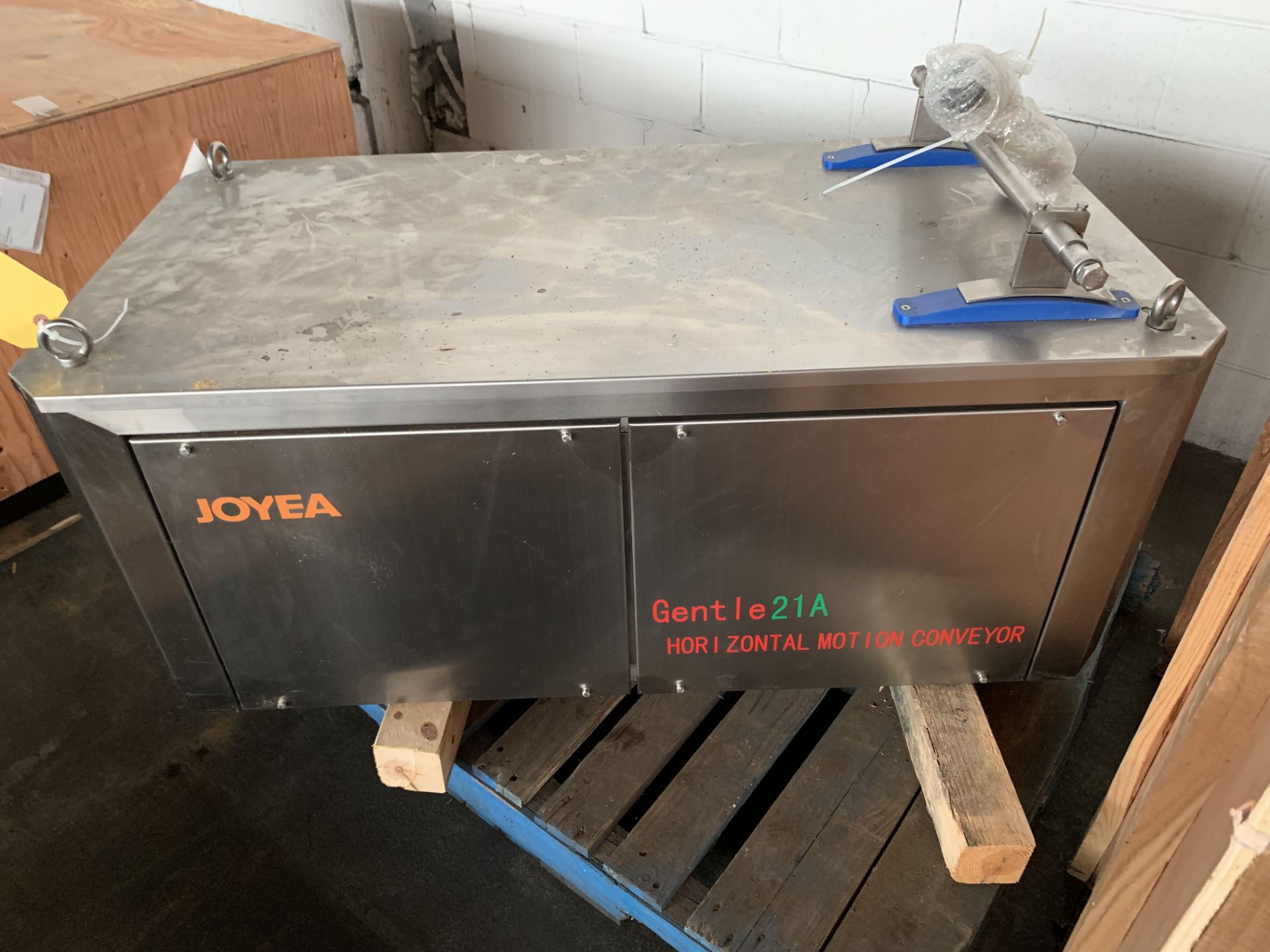 Lot of (2) Joyea Gentle 21A Horizontal Motion Conveyor Never Installed, Loading Fee $150