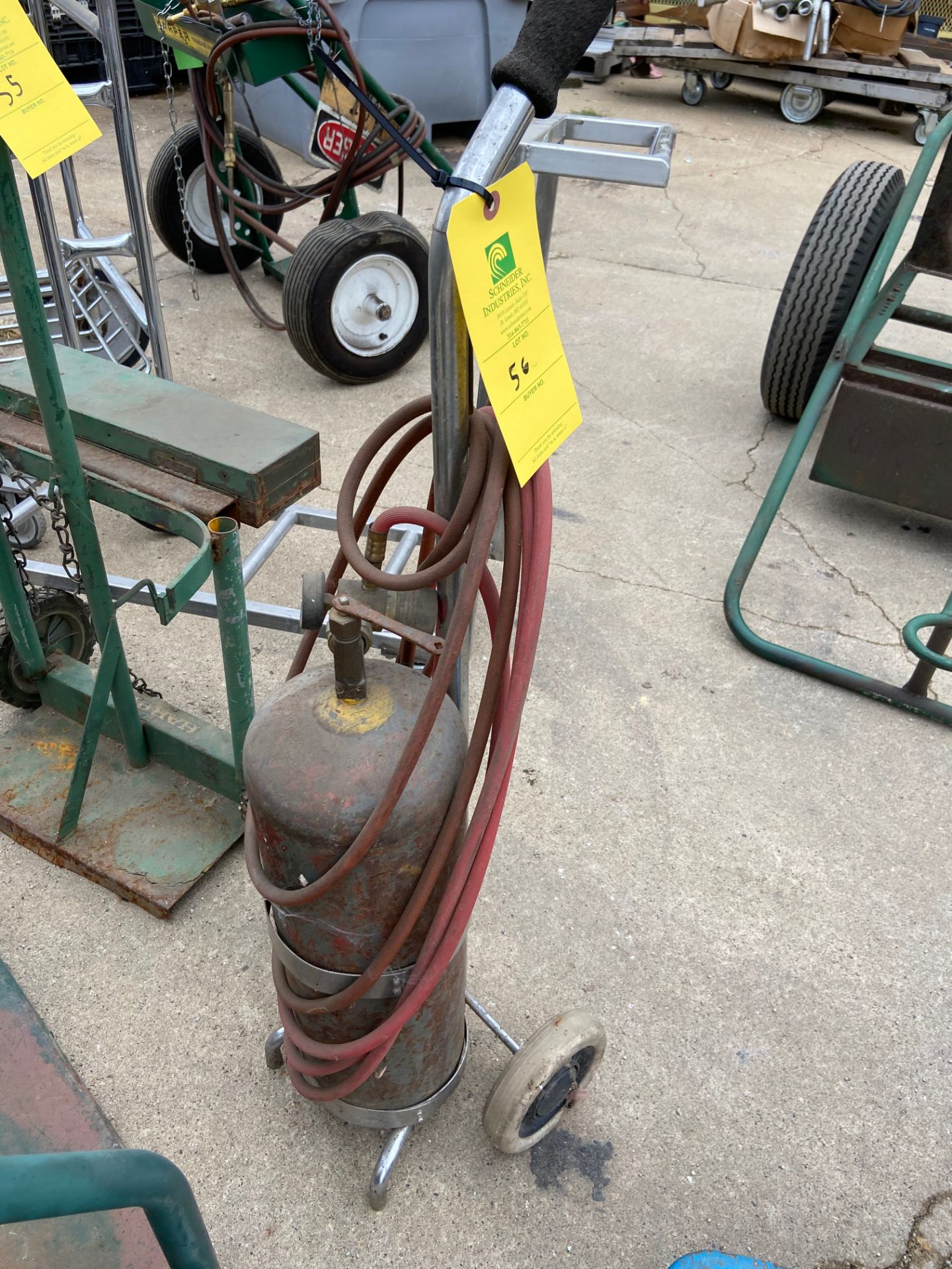 Single Tank Dolly w/ Tank (Located in Oelwein, IA) (Rigging & Loading: $10)