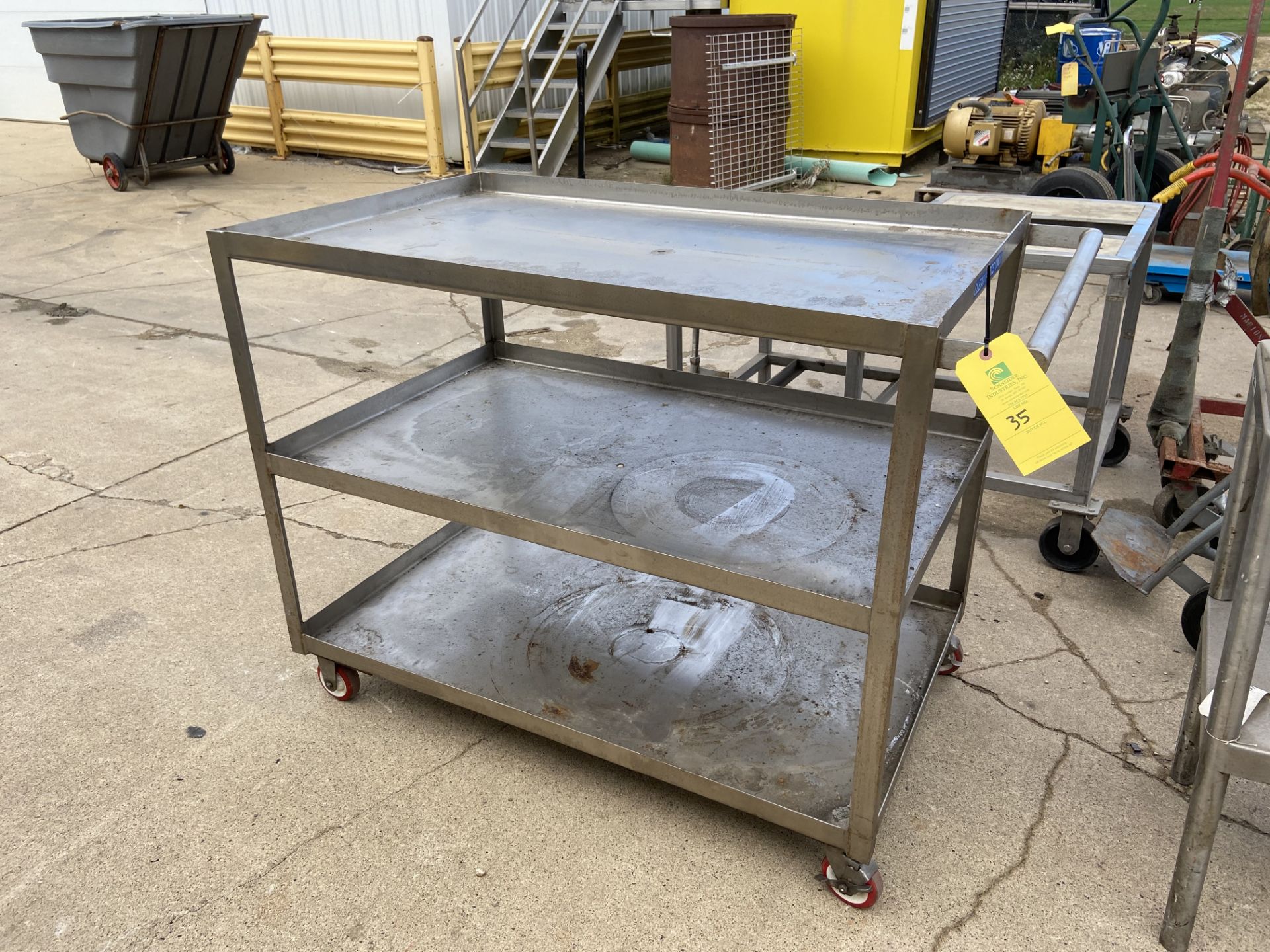 Stainless Steel Cart (Located in Oelwein, IA) (Rigging & Loading: $25)