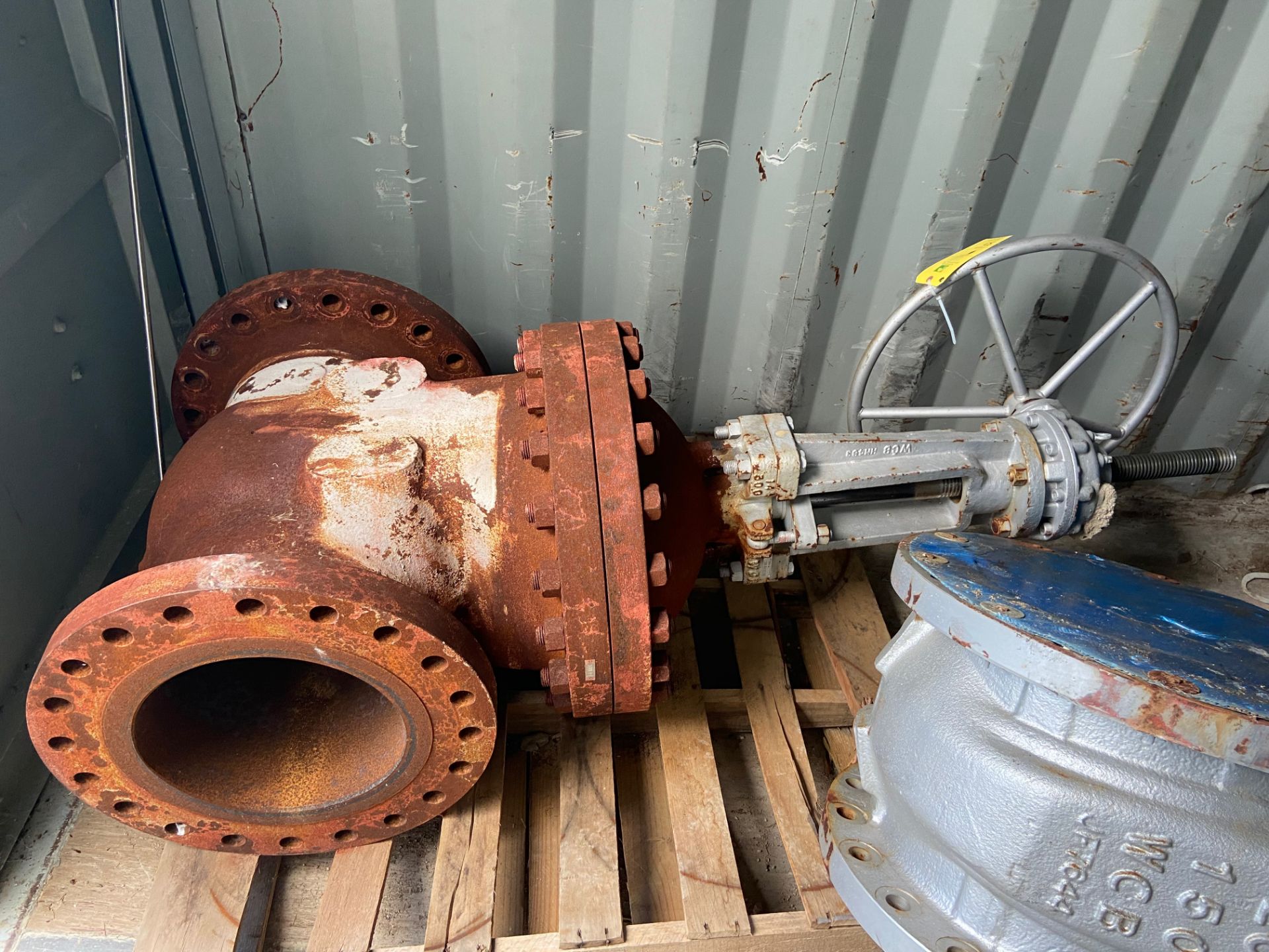 Large Gate Valve, (Located in Perry, FL) (Rigging & Loading: $150) - Image 2 of 3