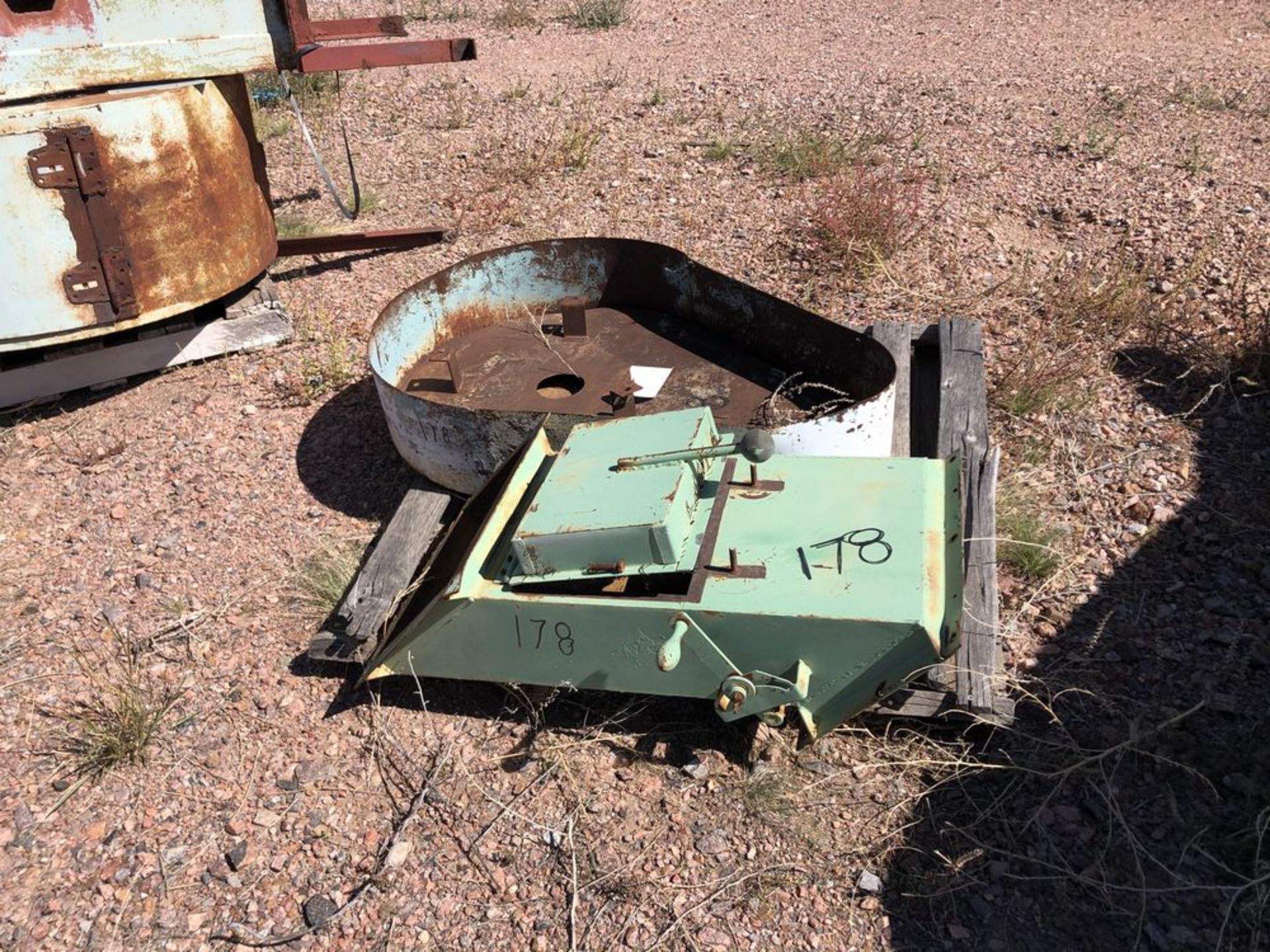 Located in Canon City CO: CPM Chute with magnet, and guard , Loading Fee of $50