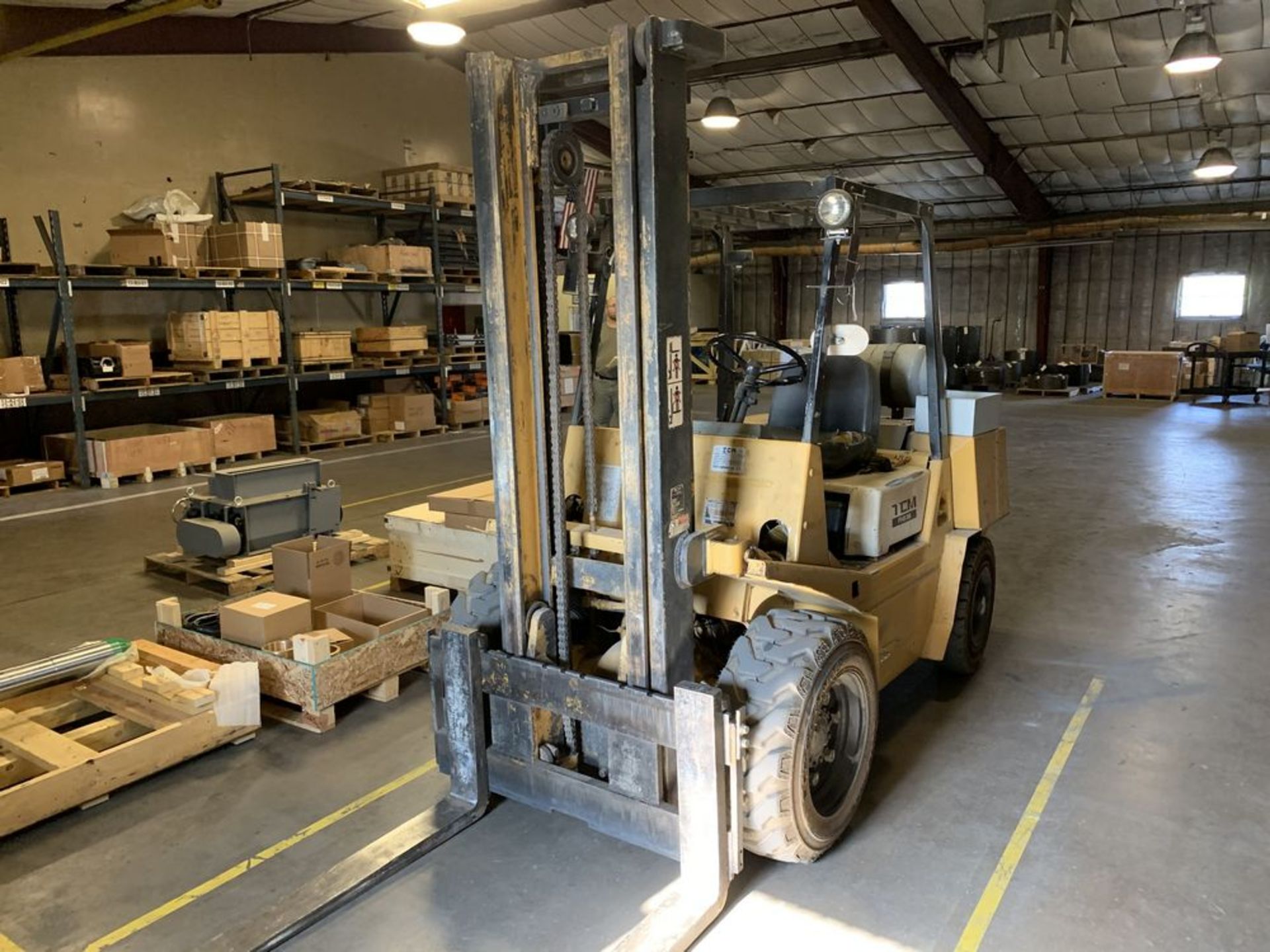 Located in Canon City CO: TCM Forklift, 8,000lbs, lp, approx 6' forks, currently underpower and in - Image 2 of 5