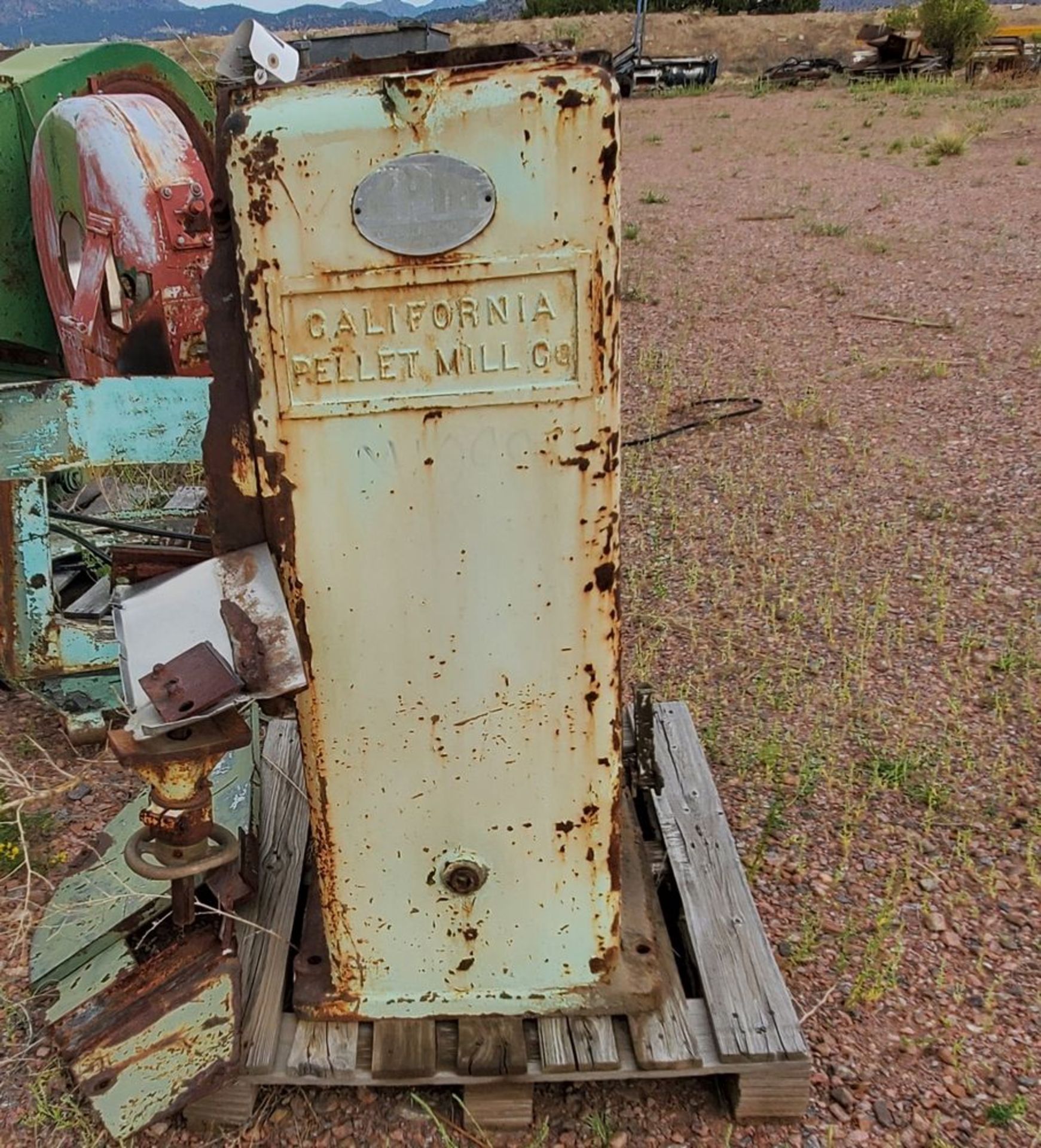 Located in Canon City CO: CPM gearbox case , Loading Fee of $50 - Image 4 of 4