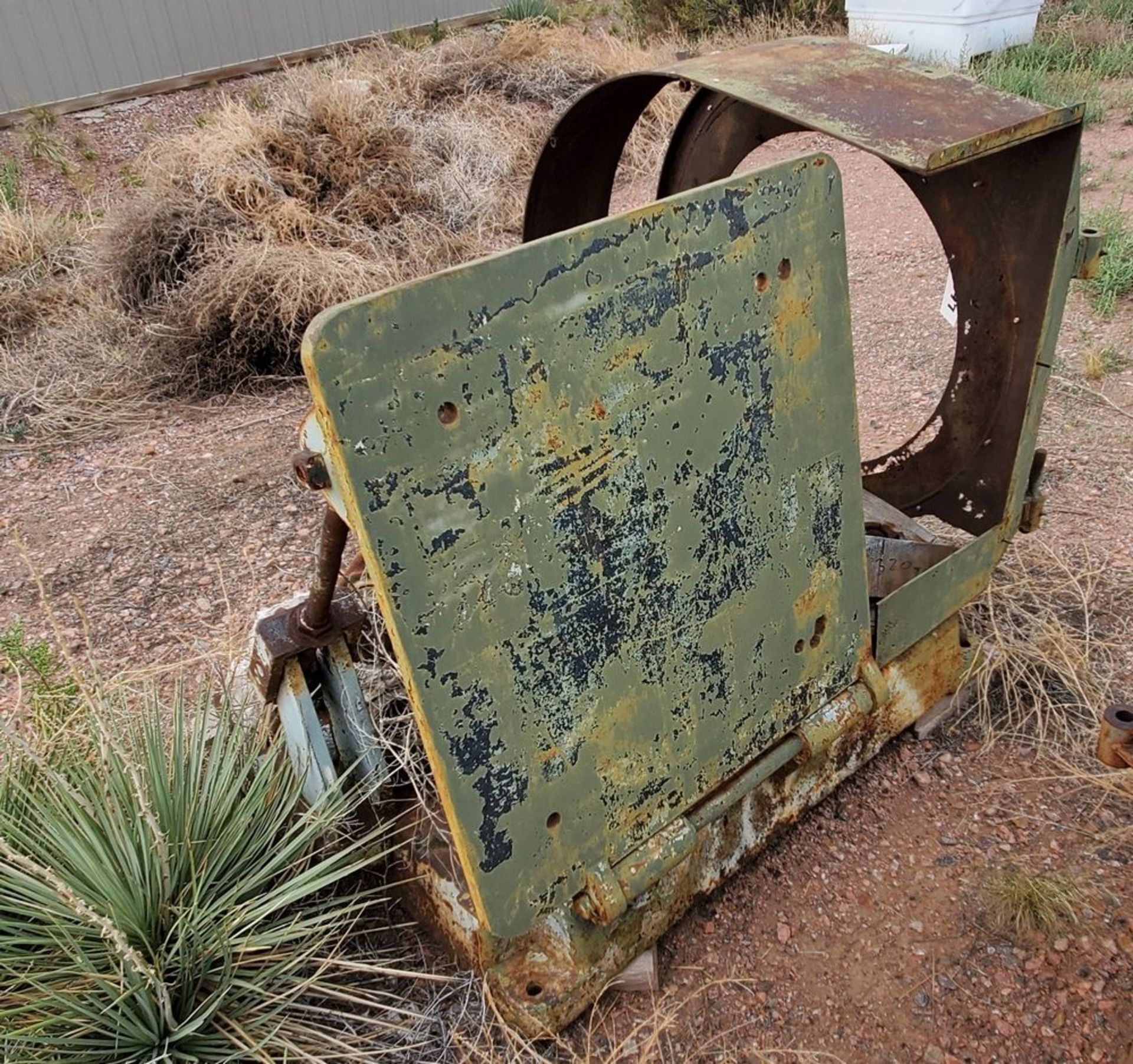 Located in Canon City CO: Sprout 501 base with pulley shroud, and motor plate , Loading Fee of $50 - Image 4 of 4