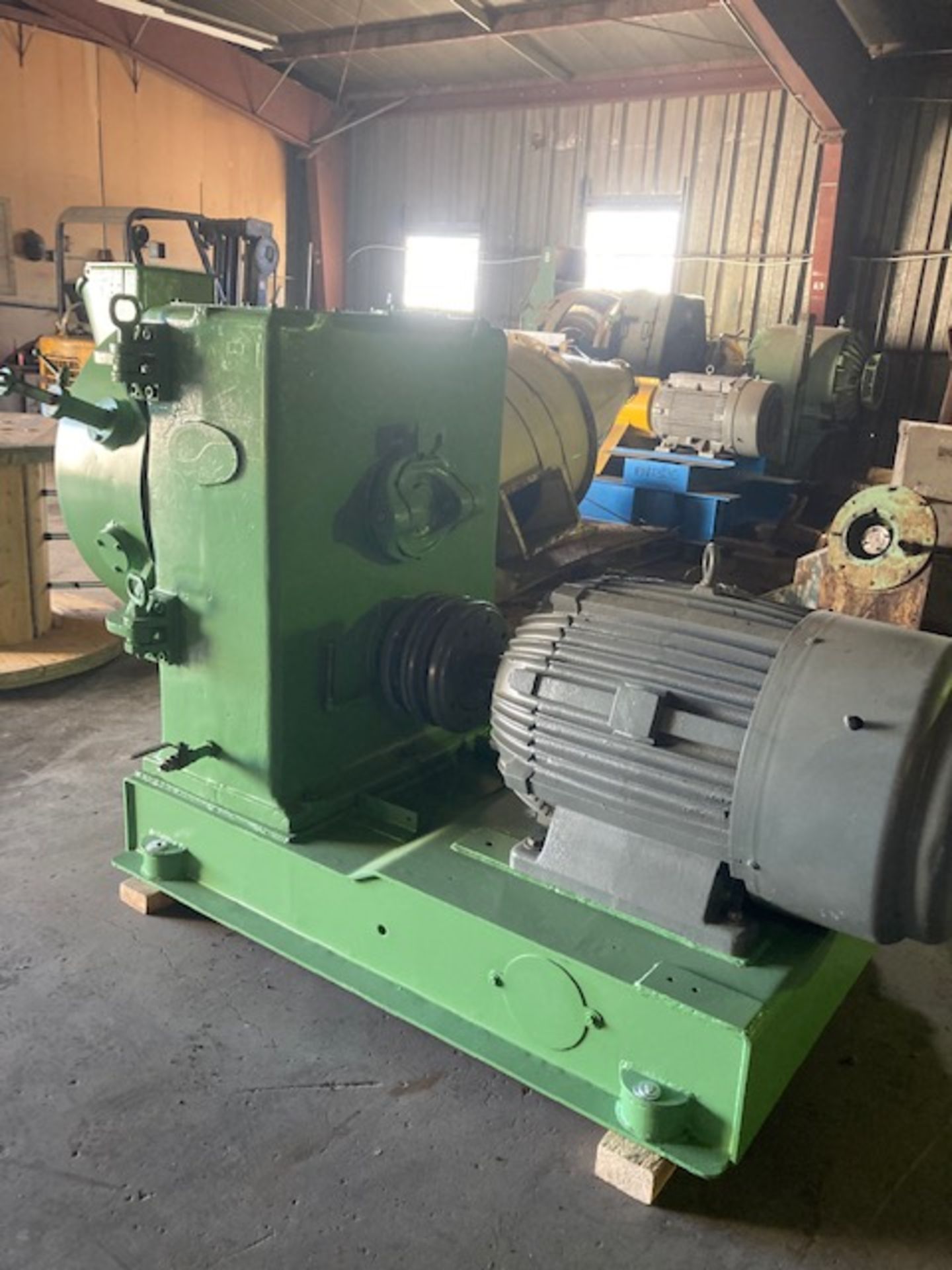 Located in Canon City CO: Century pellet mill assembled with new quill seal and bearings, good gear - Image 2 of 4