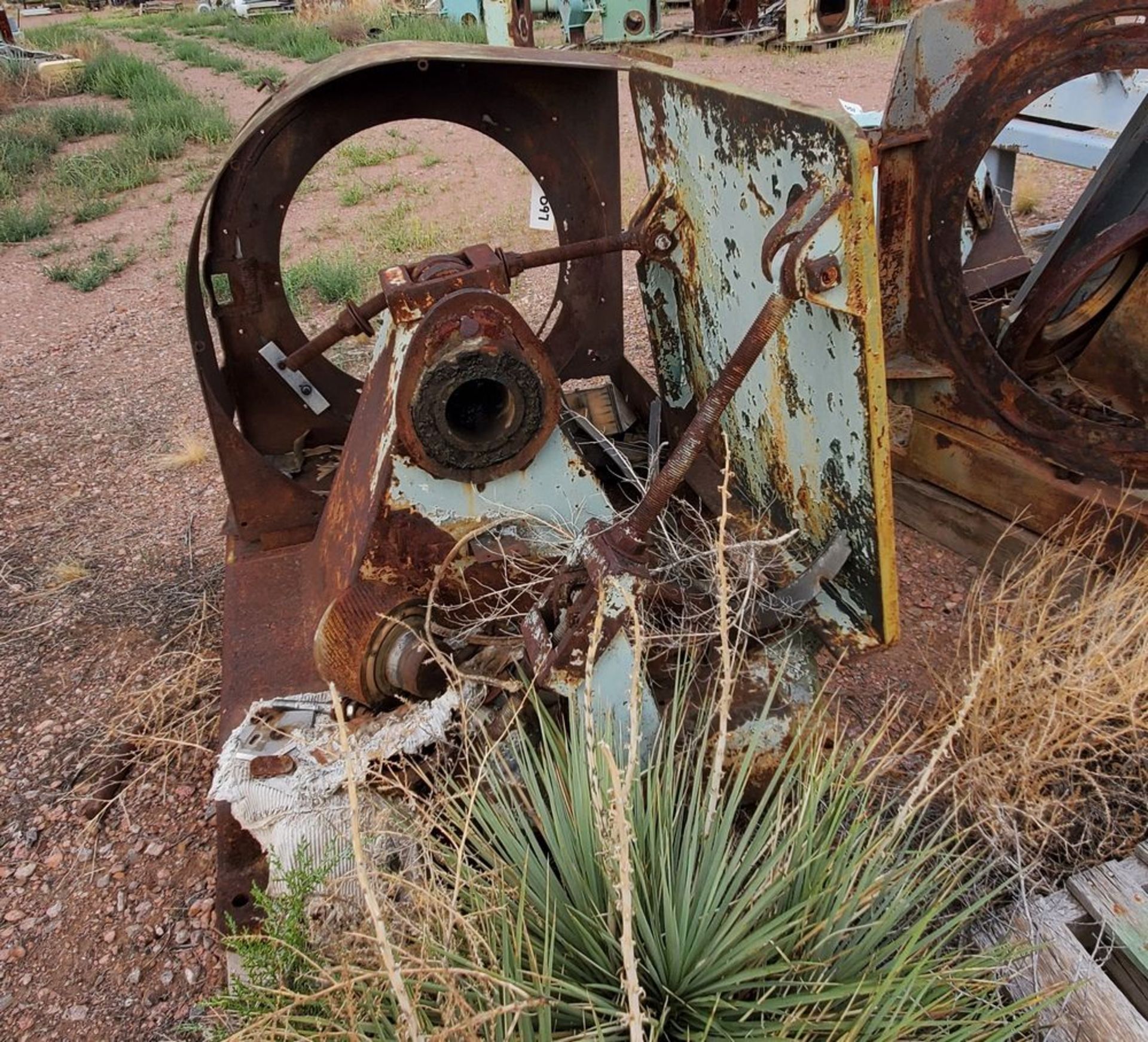 Located in Canon City CO: Sprout 501 base with pulley shroud, and motor plate , Loading Fee of $50 - Image 3 of 4