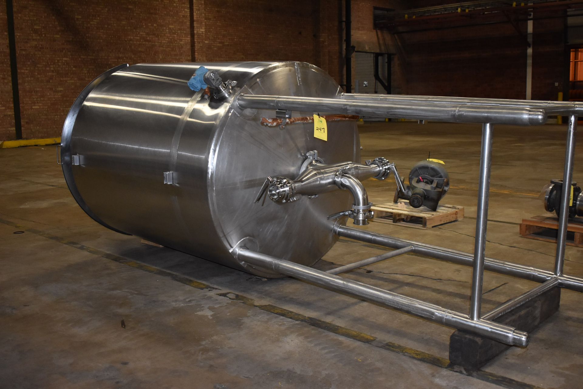 (Located in Mendota, IL) Stainless Steel Tank, 48" Diameter x 60" Top - Bottom Discharge