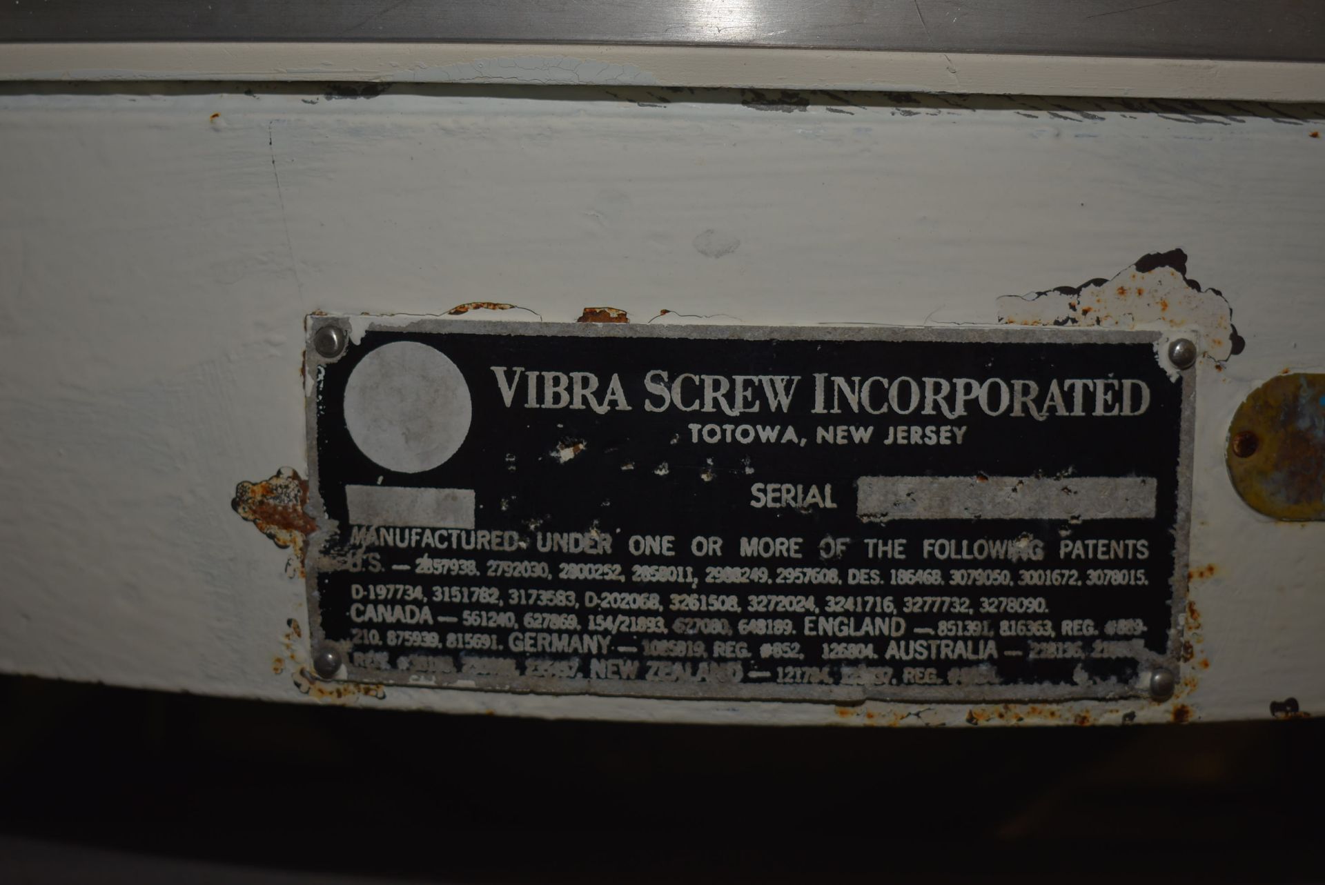 (Located in Mendota, IL) Vibra-Screw SS Bin, 9' Height x 30" Diameter, SS Frame - Image 2 of 3