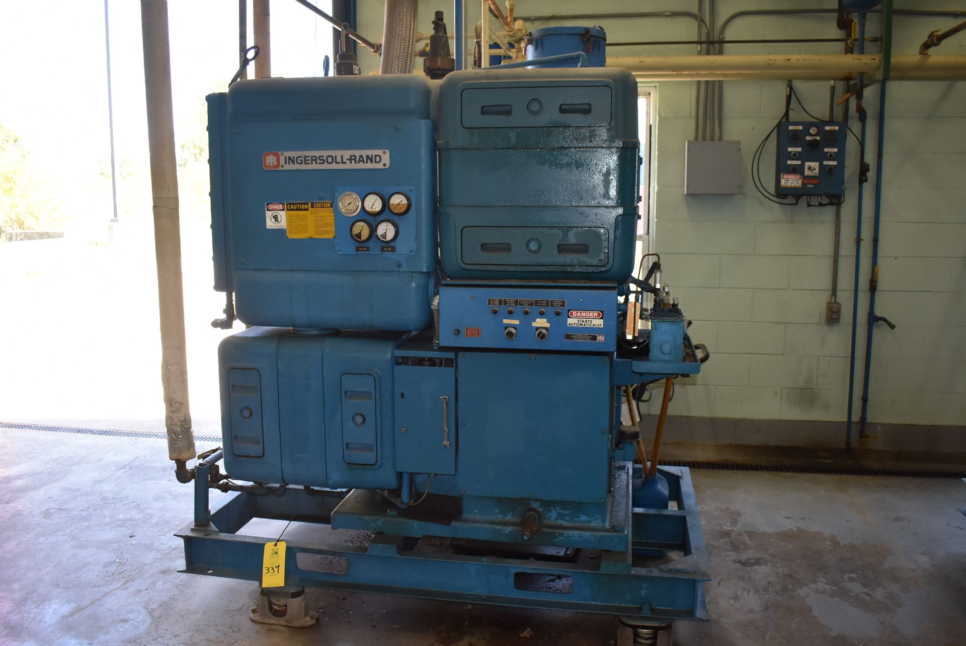 (Located in Mendota, IL) Ingersoll Rand Model #LLE-5/150 HP Water Cooled Air Compressor, Rated 810