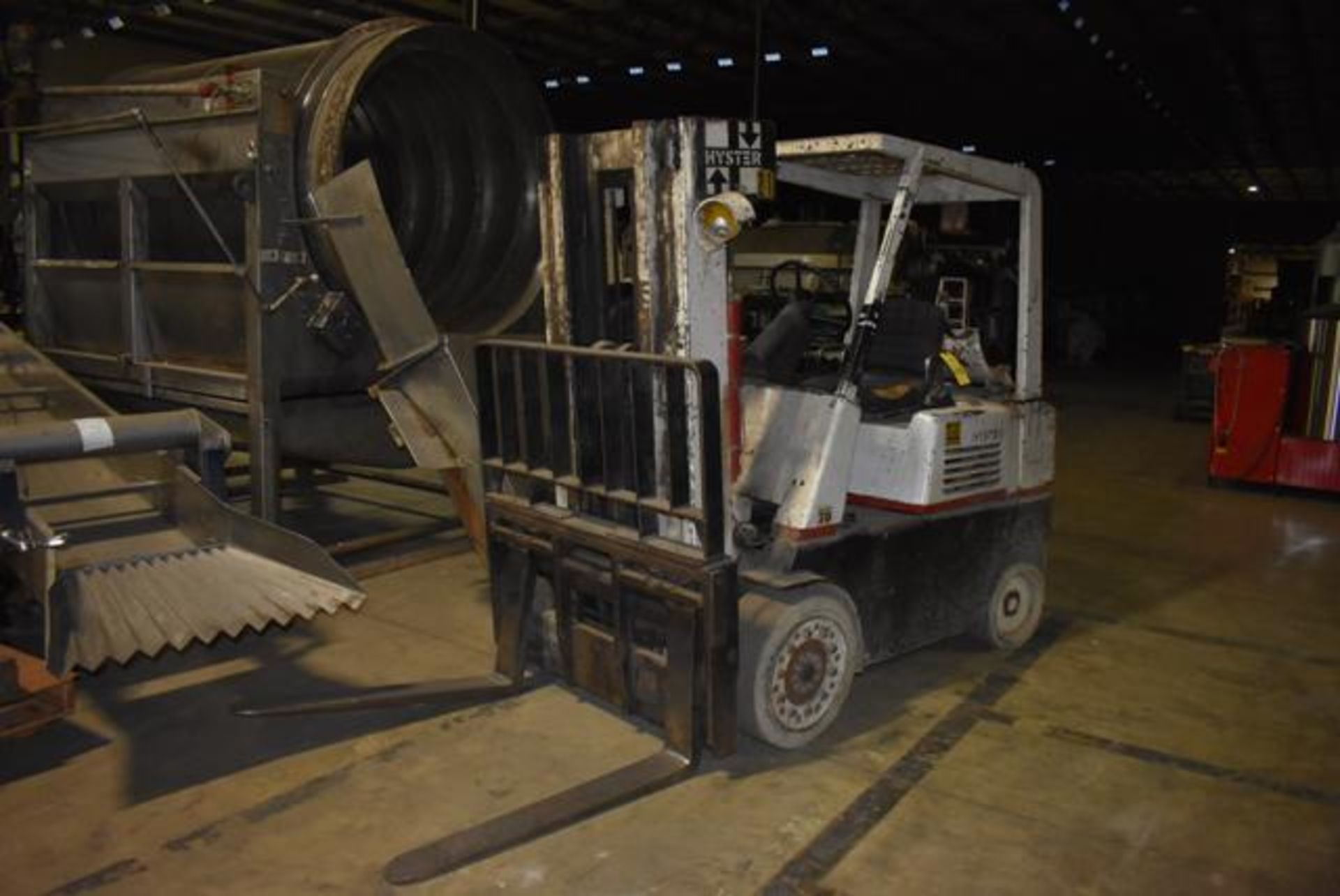 (Located in Rochester, MN) Hyster Space Saver 570-E Forklift, Rated 7000 lbs. Lift Capacity, - Image 3 of 3
