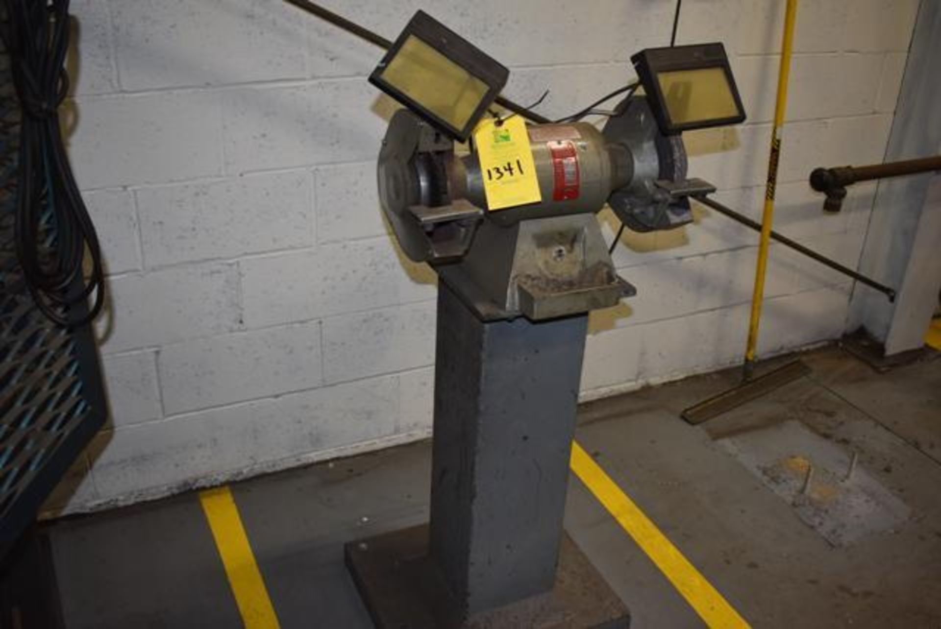 (Located in Rochester, MN) Wissota Double End Grinder, 115 Volt