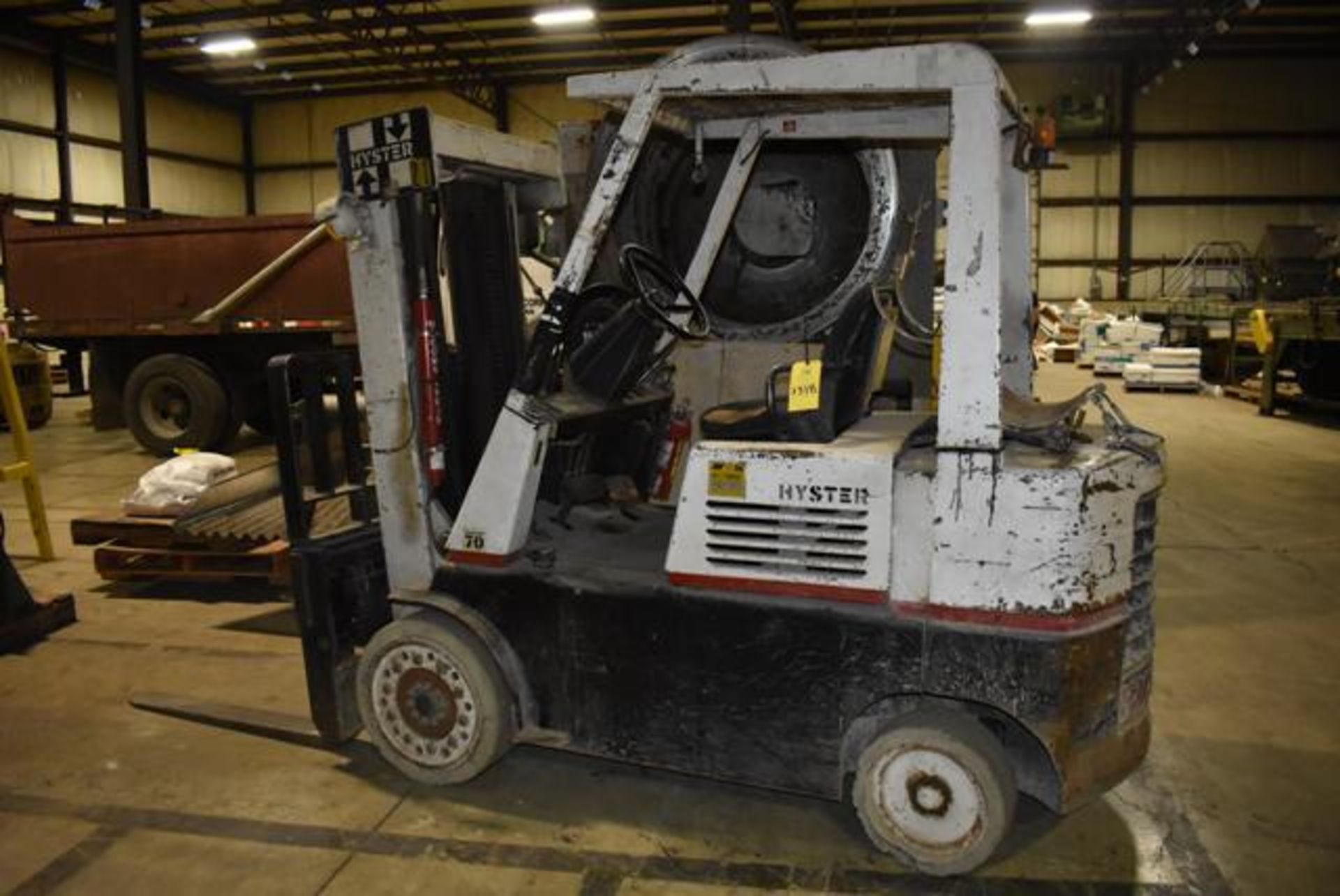 (Located in Rochester, MN) Hyster Space Saver 570-E Forklift, Rated 7000 lbs. Lift Capacity, - Image 2 of 3