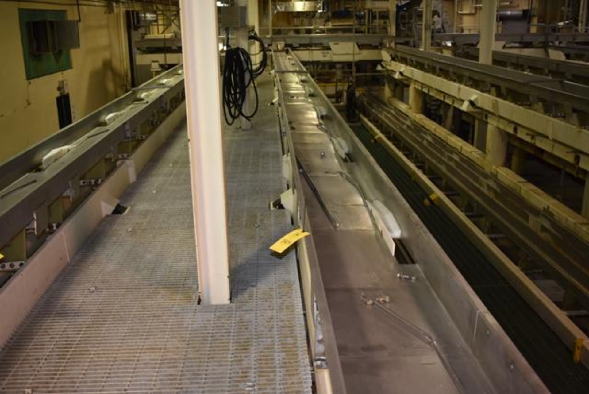 (Located in Sleepy Eye, MN) Commercial Vibratory Oscillating Shaker Conveyor, Approx. 72' Length x - Image 2 of 2