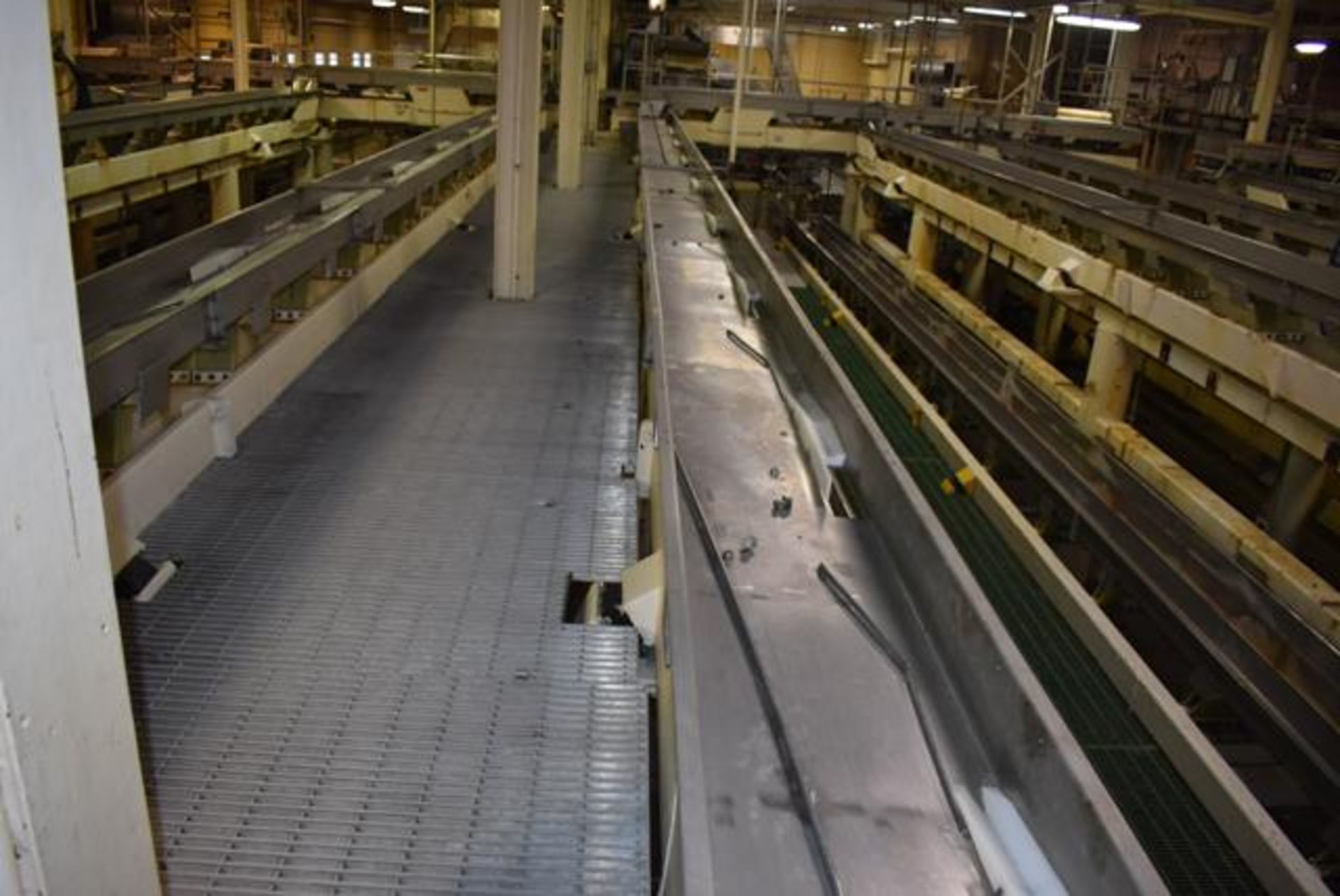 (Located in Sleepy Eye, MN) Commercial Vibratory Oscillating Shaker Conveyor, Approx. 72' Length x - Image 2 of 2