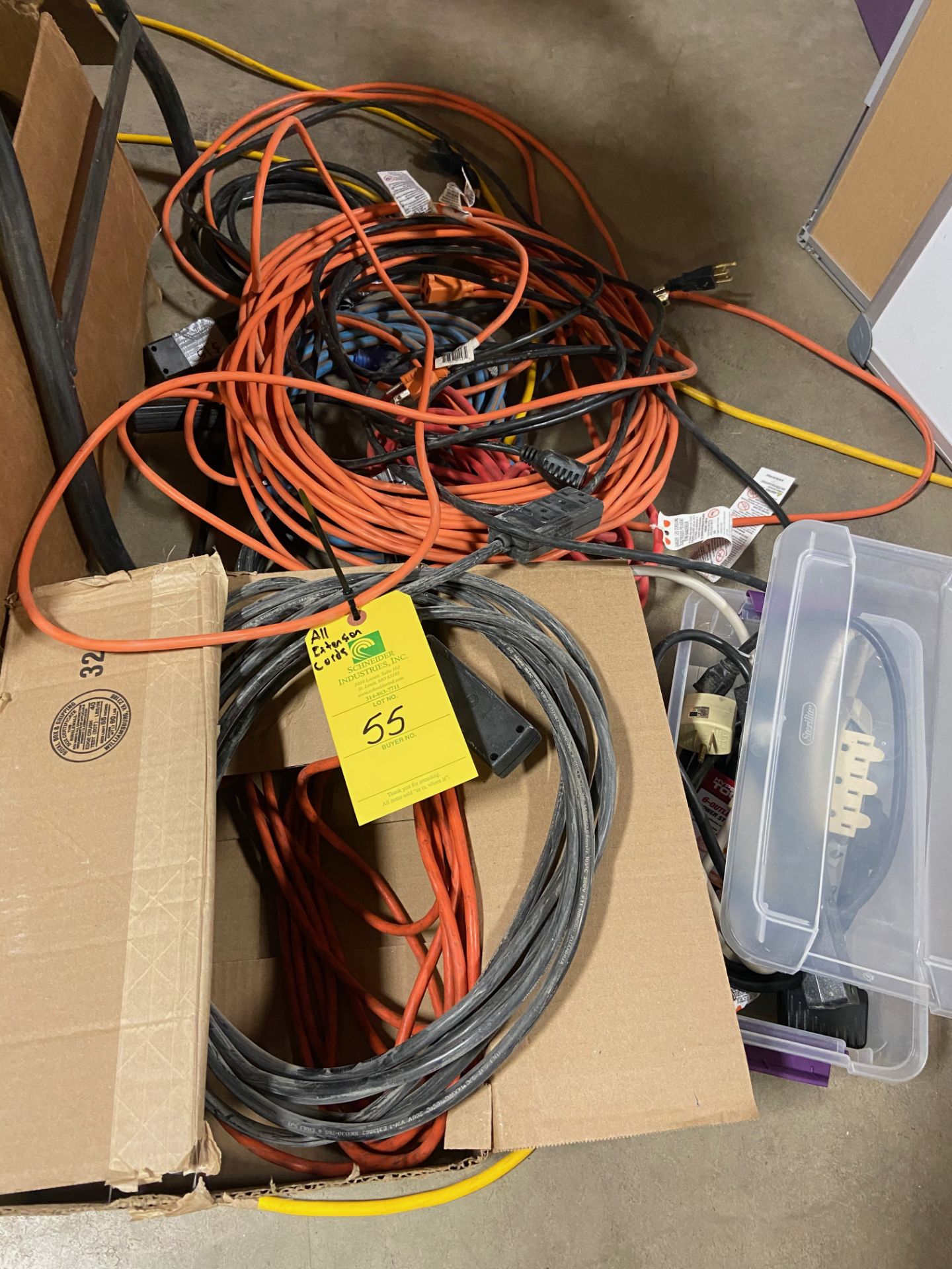 Extension Cords (All Pictured), Rigging Fee: $10 - Image 2 of 4