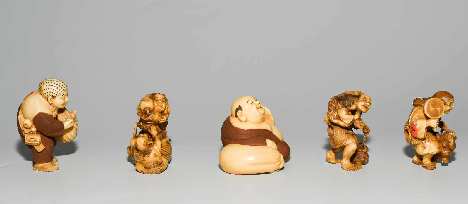 *5 Netsuke - Image 5 of 7