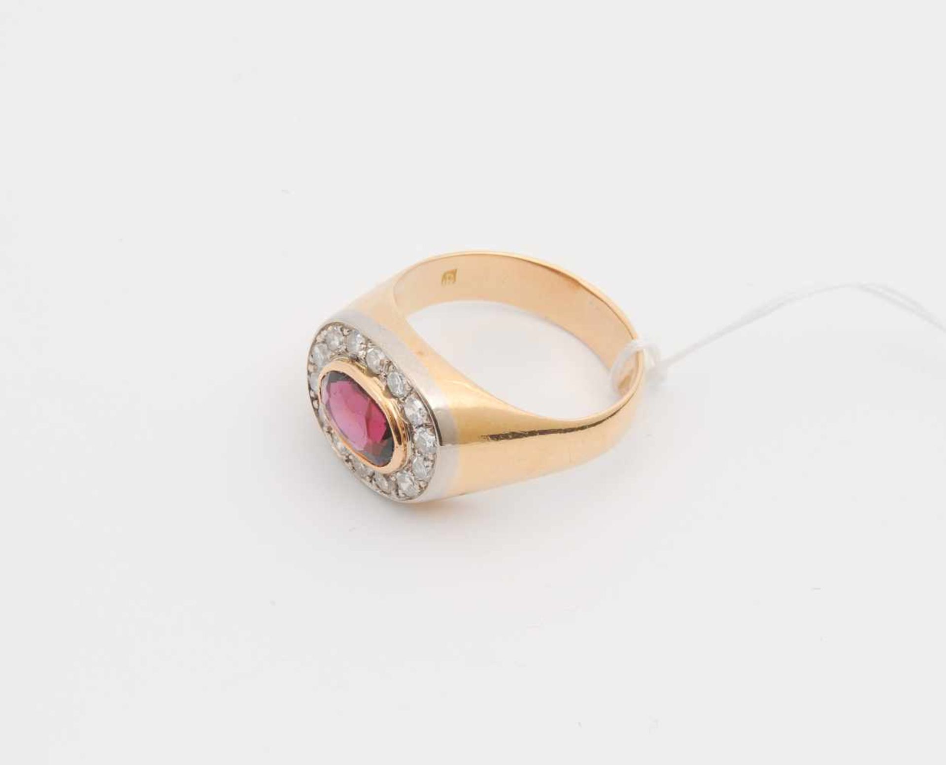 Granat-Brillant-Ring