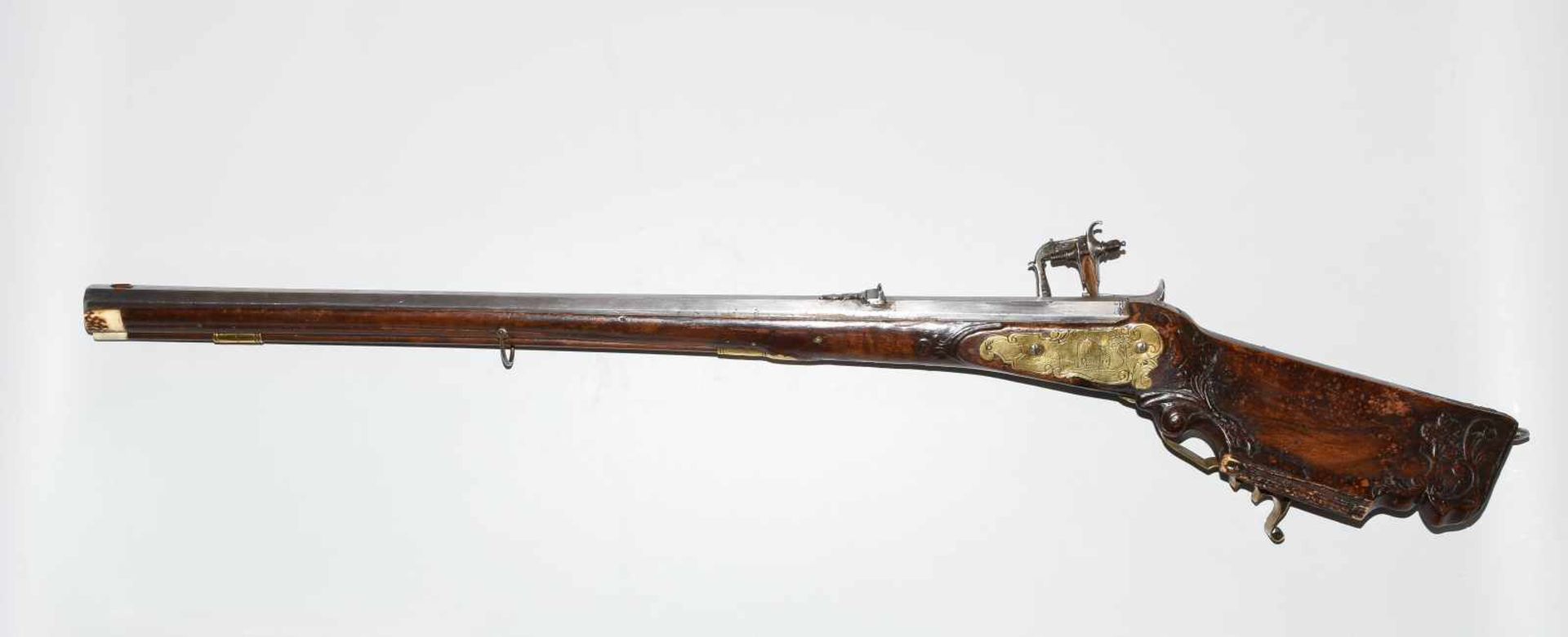 RadschlossgewehrBöhmisch, um 1700. Oktogonallauf (L76,5cm), Kal. 14mm, gezogen. Visier und - Bild 6 aus 13