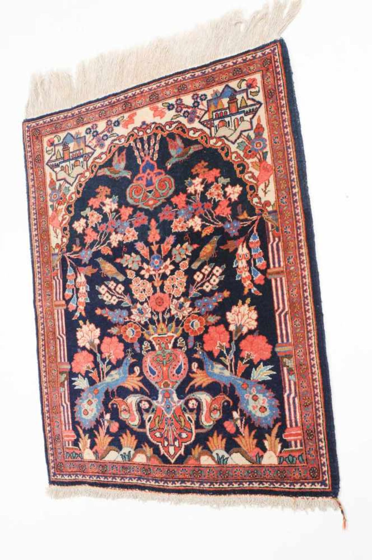 KashanZ-Persien, um 1920. Im nachtblauen Feld liegt unter einer von 2 Säulen getragenen Gebetsnische - Bild 10 aus 10
