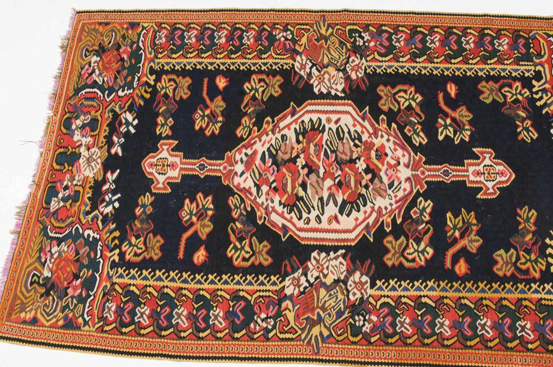 Bidjar-KelimW-Persien, um 1900. Kette aus farbiger Seide. Extrafein gewobenes Flachgewebe. Im - Bild 2 aus 14