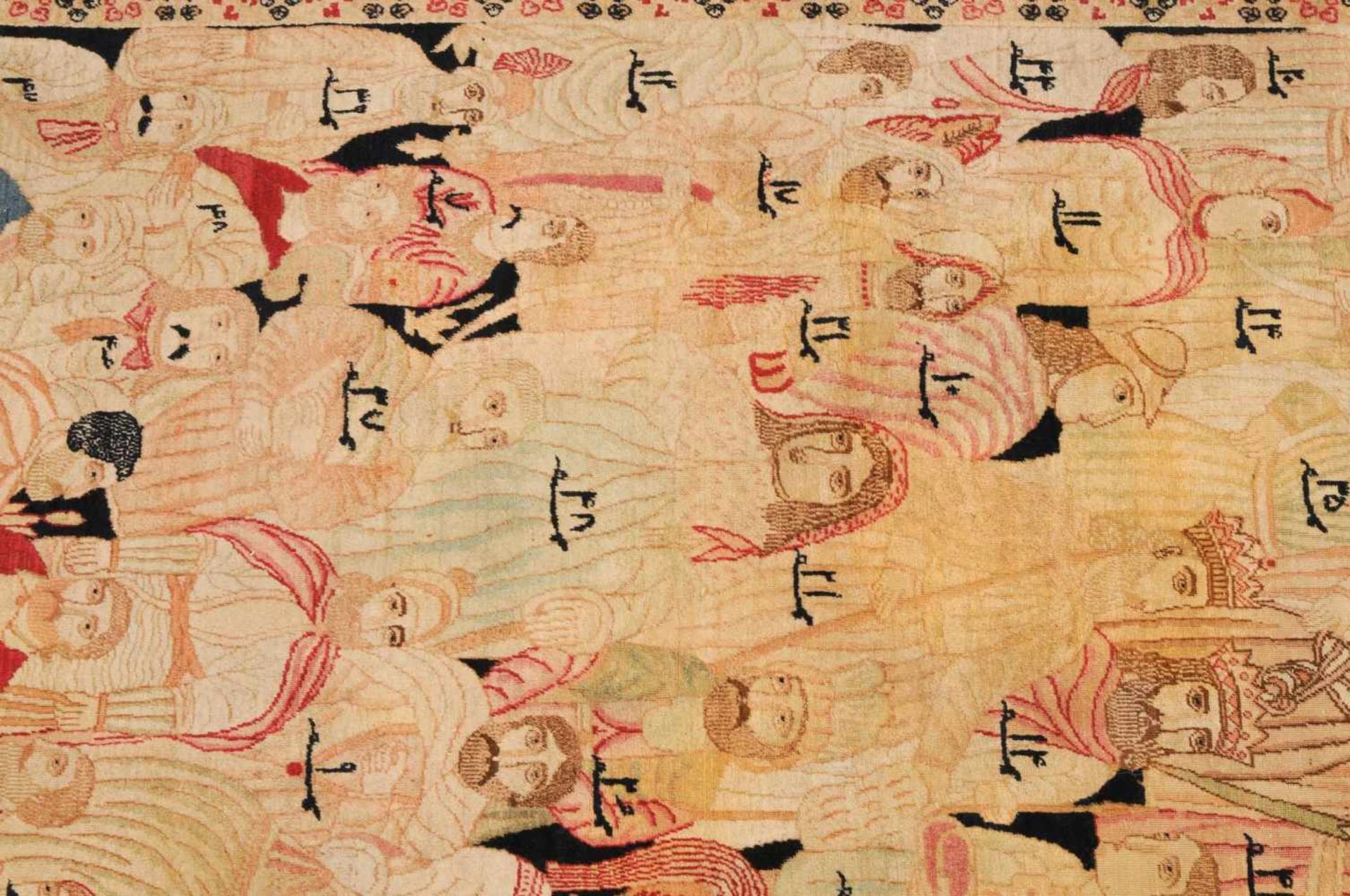 Kirman-FiguralSO-Persien, um 1900. Sog. „Mashahir-Teppich“. Das Innenfeld besteht aus einer - Bild 9 aus 19