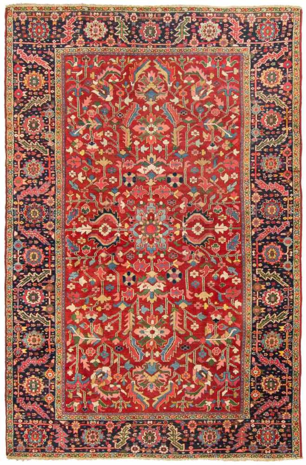 KarajaNW-Persien, um 1910. Das elegante rote Mittelfeld ist mit stark stilisierten Blüten,