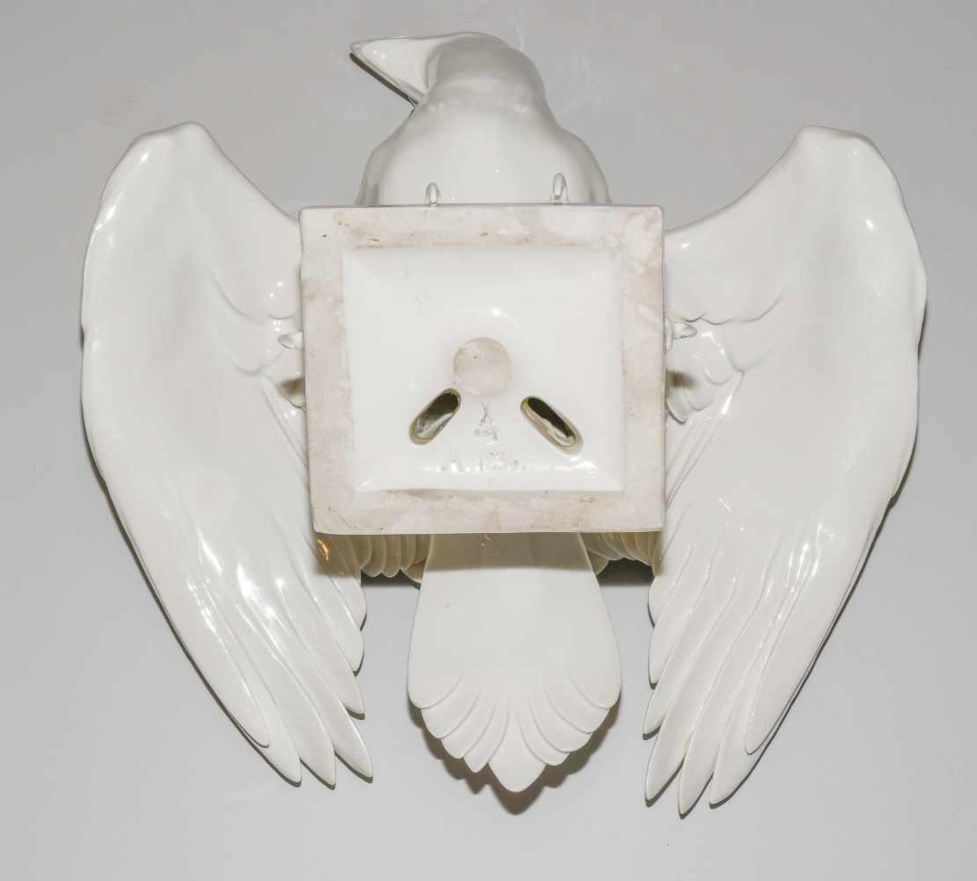 Tierfigur, MeissenAdler. Entwurf: Max Esser 1931, Ausführung um 1934–1945. Porzellan, weiss. - Bild 8 aus 20