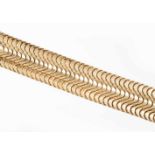 Gold-Bracelet750 Gelbgold. Wellenmotiv mit schöner Bewegung. Verschluss 585 Gelbgold. L 19 cm, B 2,7