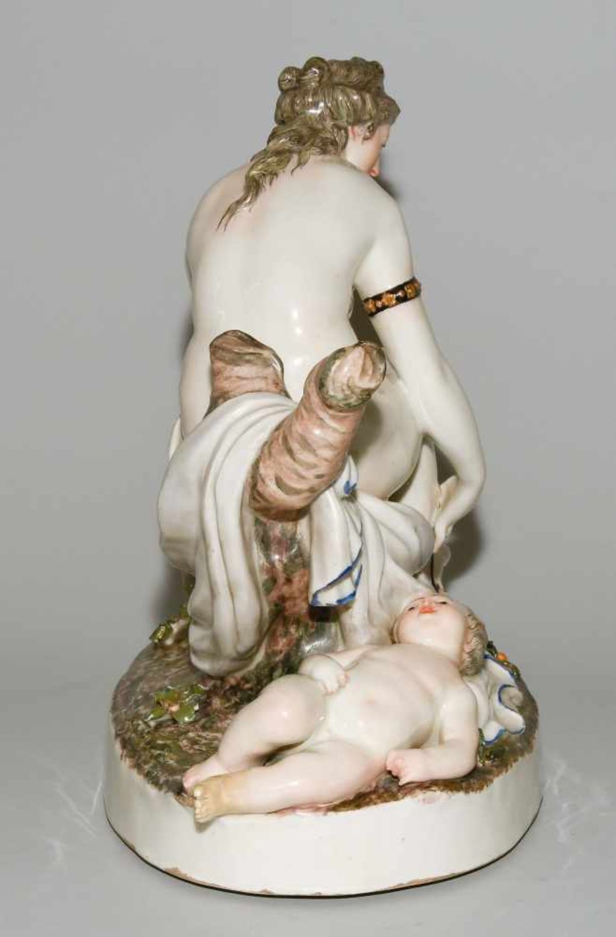 Figur, ZürichQuellnymphe (Sandalenbinderin) mit Putto. Entwurf: Valentin Sonnenschein um 1777. - Image 8 of 13