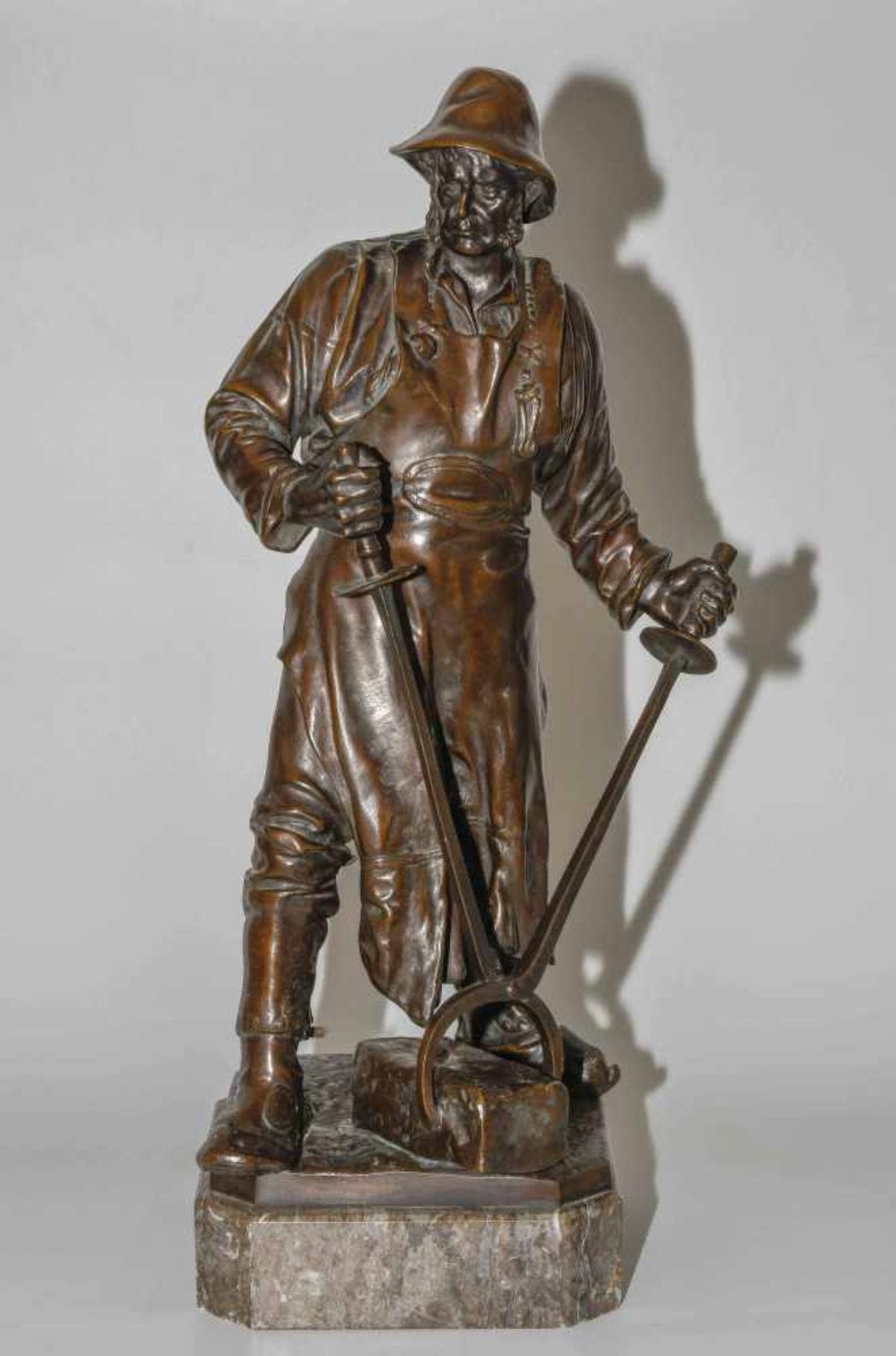 Friedrich Johann Reusch(Siegen 1843–1906 Girgenti)Siegerländer Hüttenarbeiter. Bronze, braun - Bild 2 aus 7