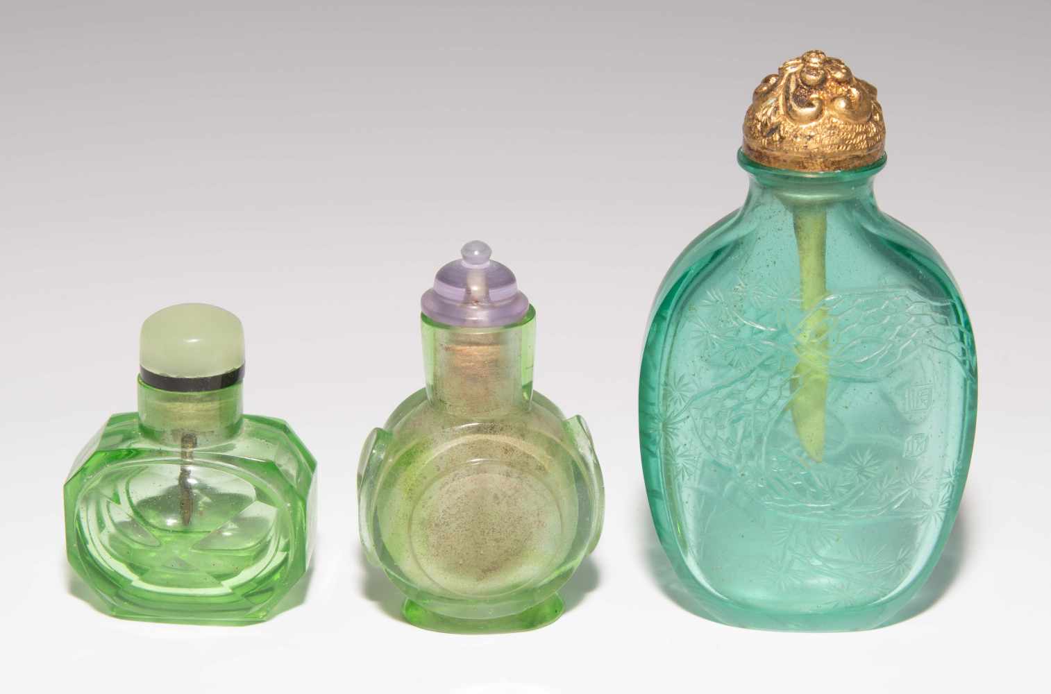 9 Glas Snuff BottlesChina. Transparentes Glas in verschiedenen Grüntönen, ein Snuff Bottle aus - Image 10 of 22