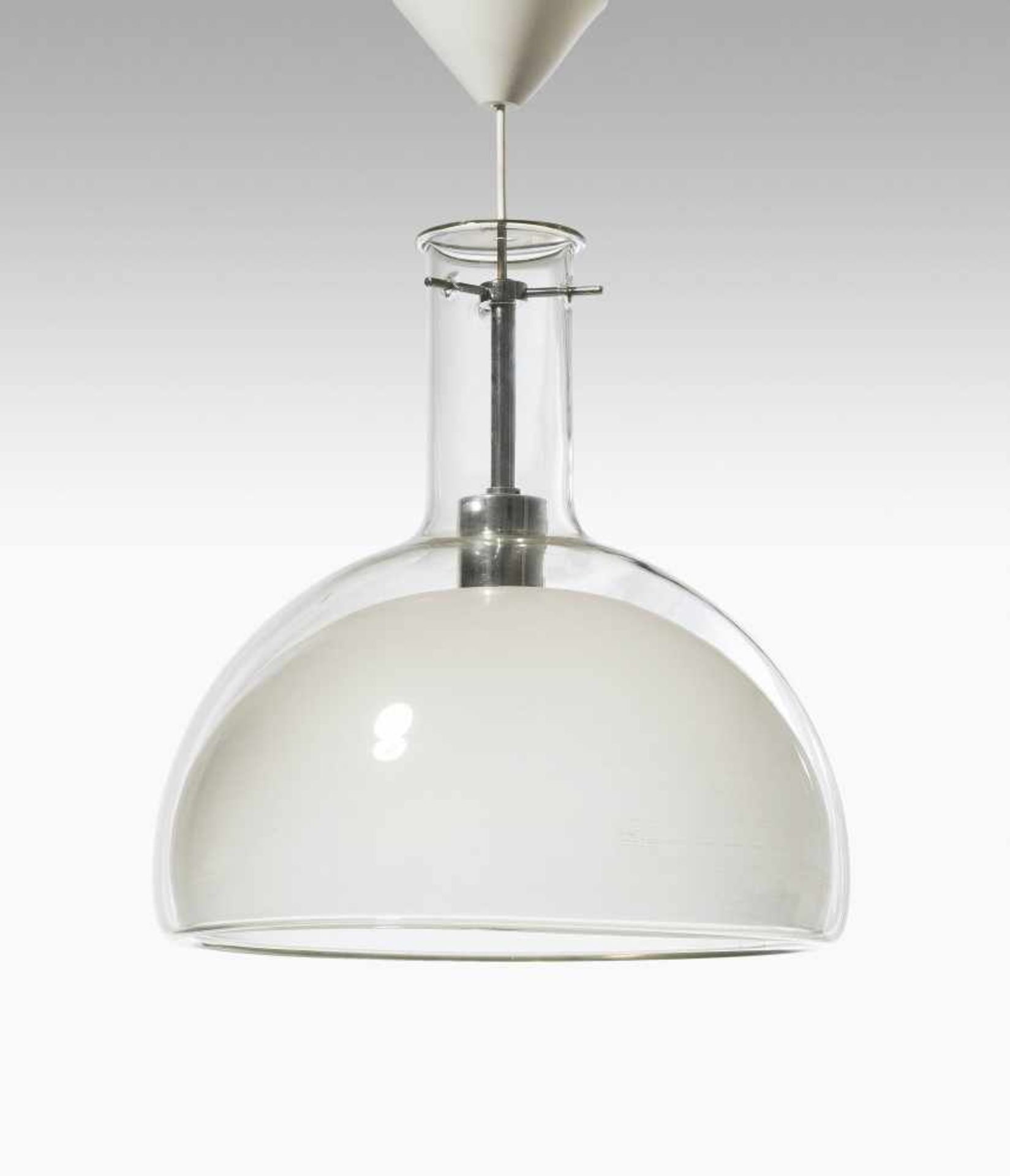 FällandenDeckenlampe. Hersteller: Fällander Glas, Schweiz, um 1960. Farbloses Überfangglas,