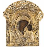 Gottesmutter von Kasan mit vergoldetem SilberokladRussisch, 18.Jh. (1) Ikone. Tempera über