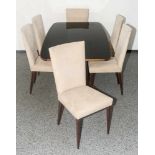 ItalienTisch mit 6 Stühlen. 1950er Jahre. Nussbaum. Mittelfuss, rechteckige Tischplatte mit