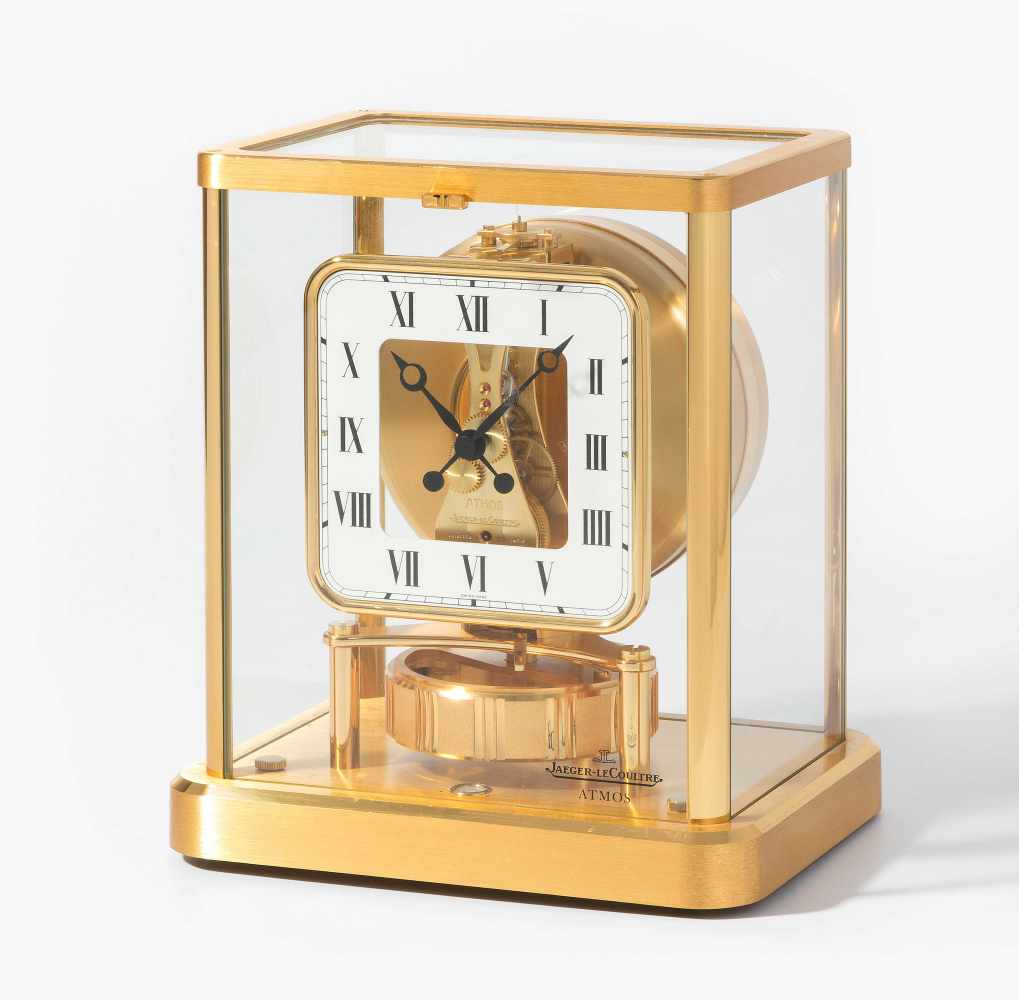 Atmos Jaeger-LeCoultre Nr. 628485Schweiz, 2.Hälfte 20.Jh. Allseitig mit Glas bestücktes, vergoldetes